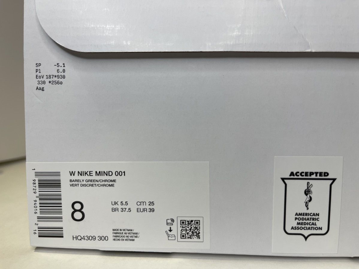 Nike Nike Mind 001 Slides Barely Green Size 8 WMNS IN HAND NOW Size US 8 / IT 38 - 7 Thumbnail