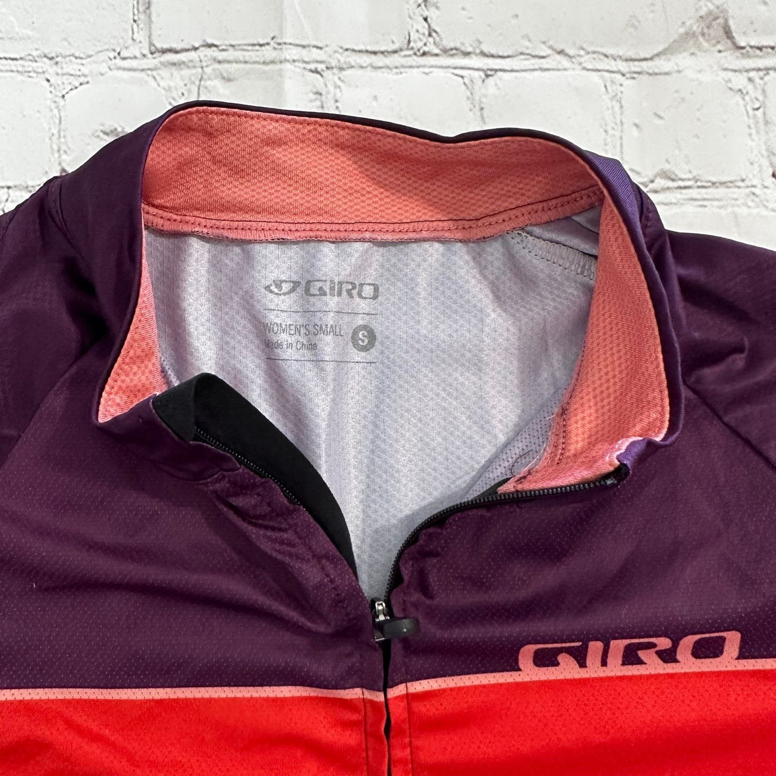 Giro GIRO DUSTY PURPLE CHRONO EXPERT WOMENS SHORT SLEEVE JERSEY Size US S / EU 44-46 / 1 - 6 Thumbnail