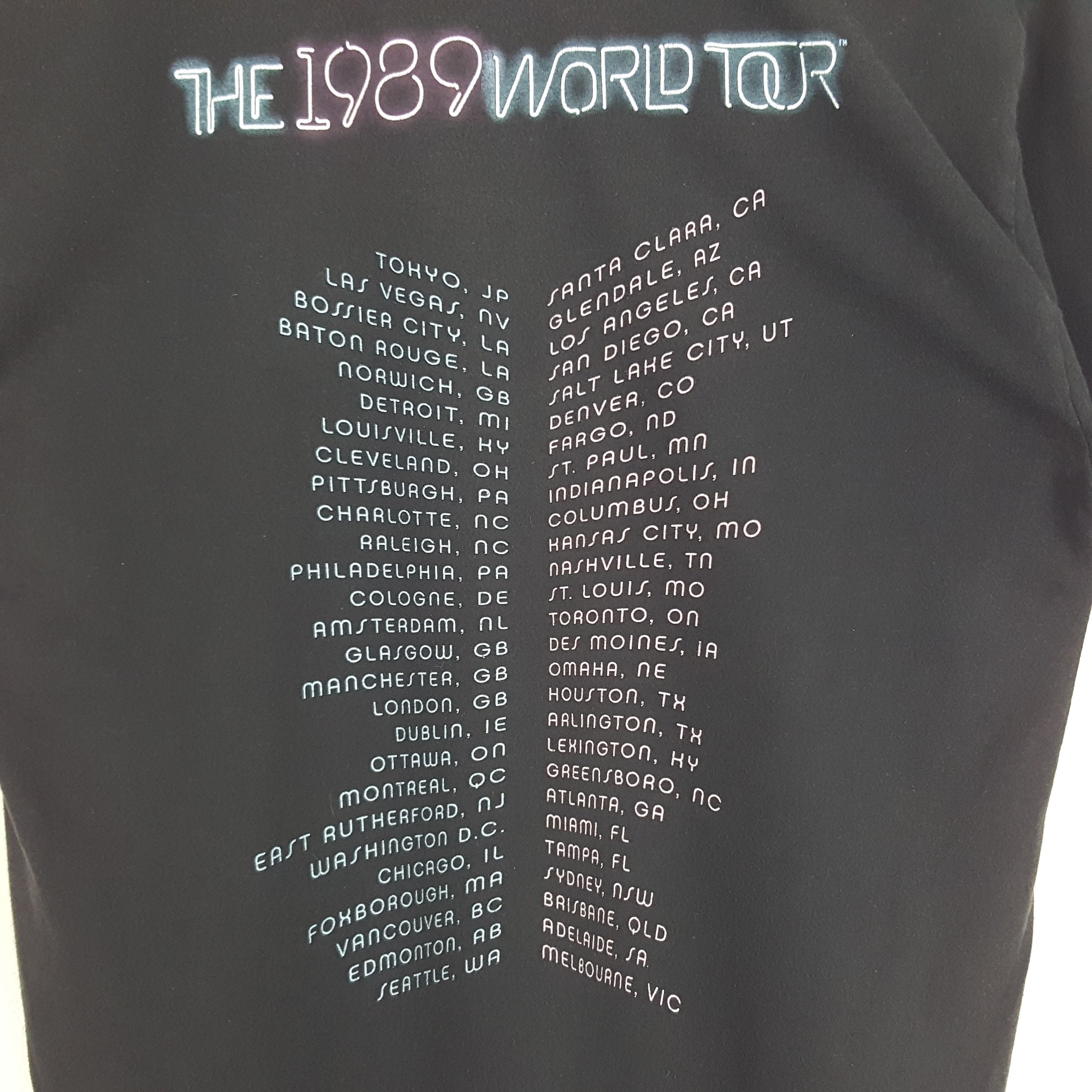 Band Tees × Vintage Vintage Taylor Swift American Singer 1989 Tour Tshirt Size US S / EU 44-46 / 1 - 4 Thumbnail