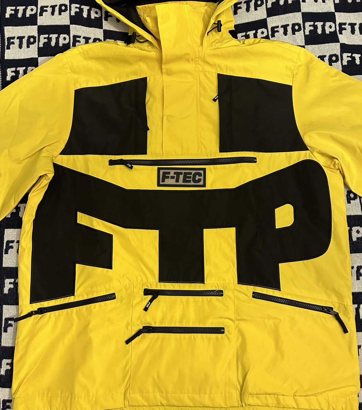 FTP anorak size fashion small