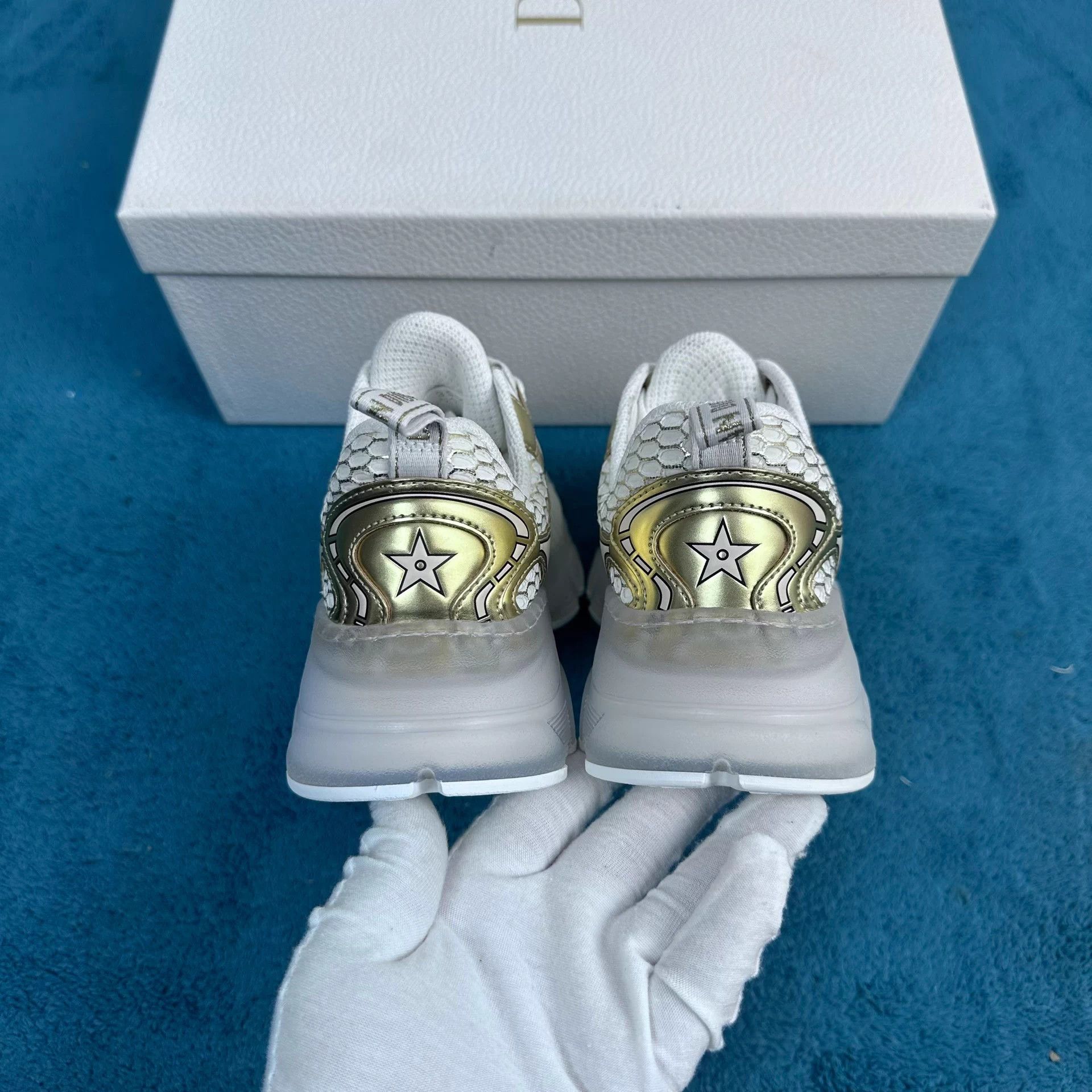 Dior Dior Vibe Oblique Sneaker White Gold 35.5 New Size US 4.5 / IT 34.5 - 4 Thumbnail