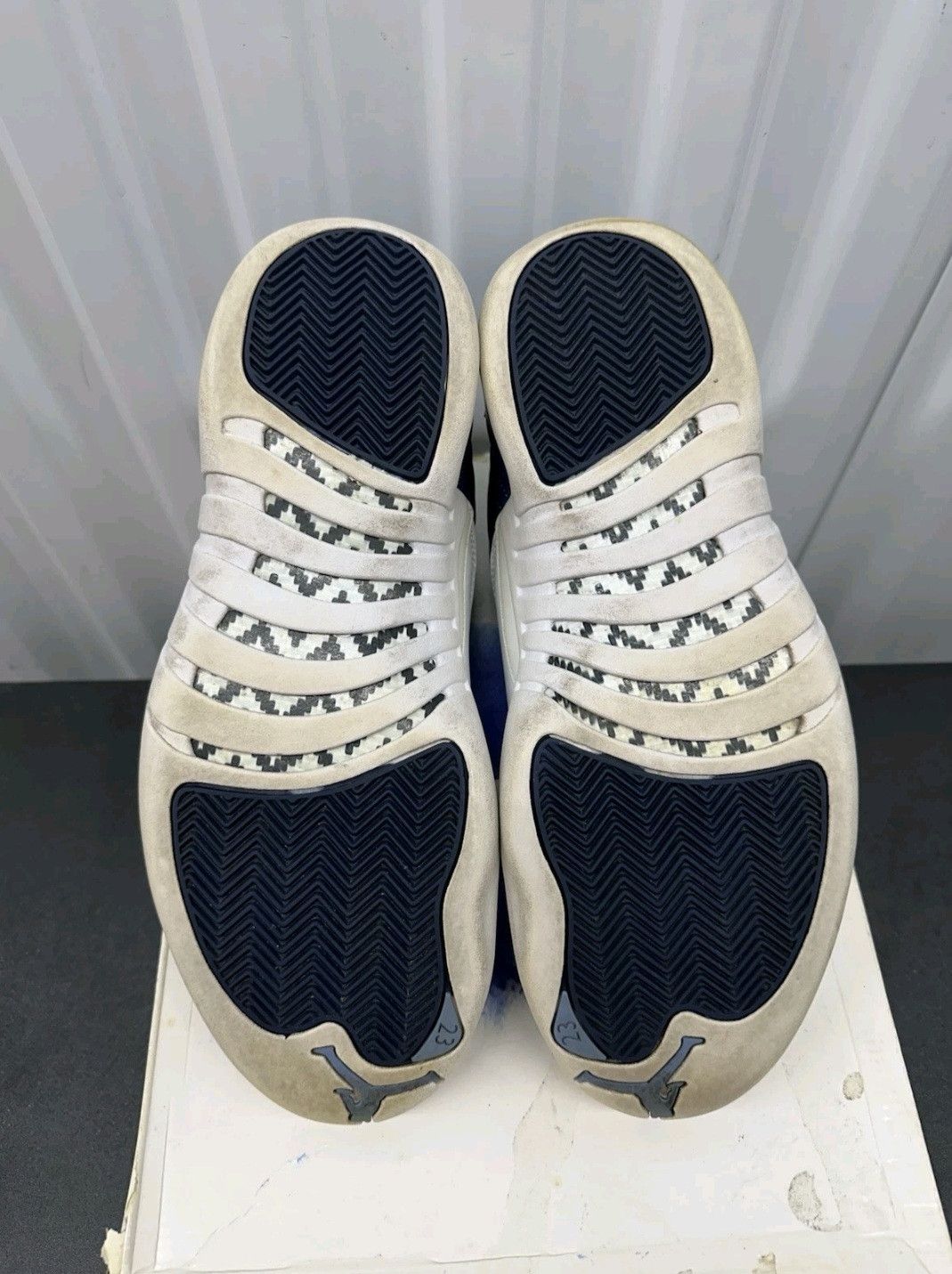 Jordan Brand Nike Air Jordan Retro 12 Indigo 130690404 Size 10.5 Men Size US 10.5 / EU 43-44 - 6 Thumbnail