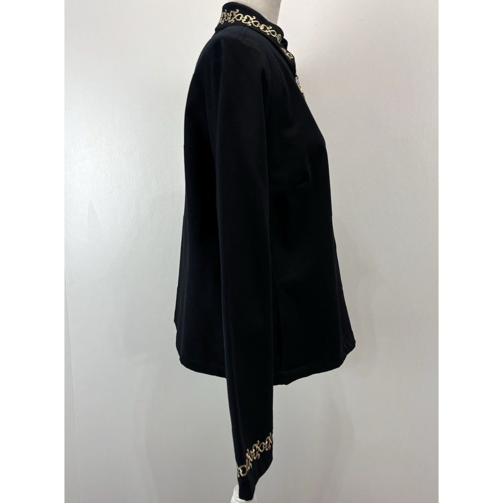 Vintage VINTAGE St John Jacket Womens Black Embroidered Hems Crop Full Zip Size Large (L) Womens Jacket Size L / US 10 / IT 46 - 4 Thumbnail