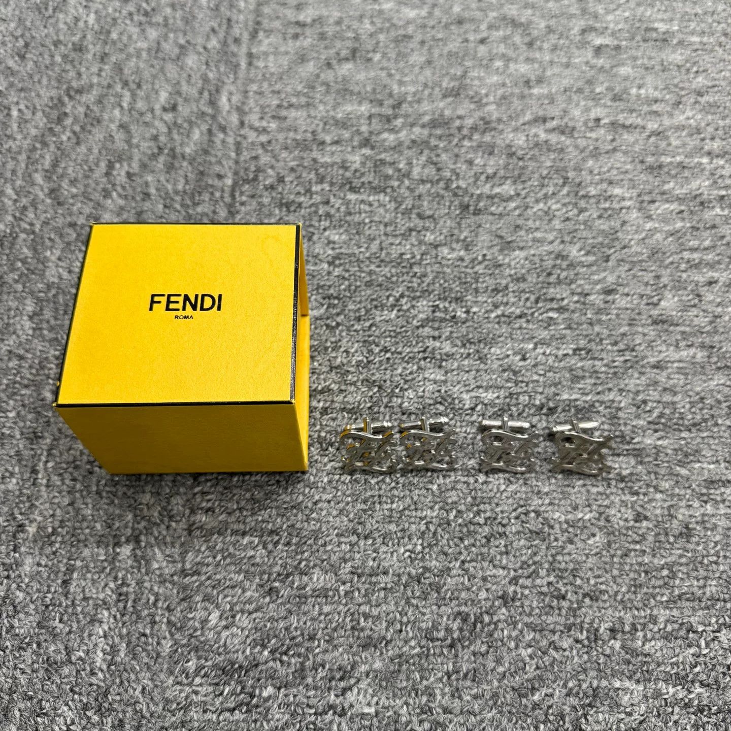 Fendi Fendi Cufflinks Size ONE SIZE - 1 Thumbnail