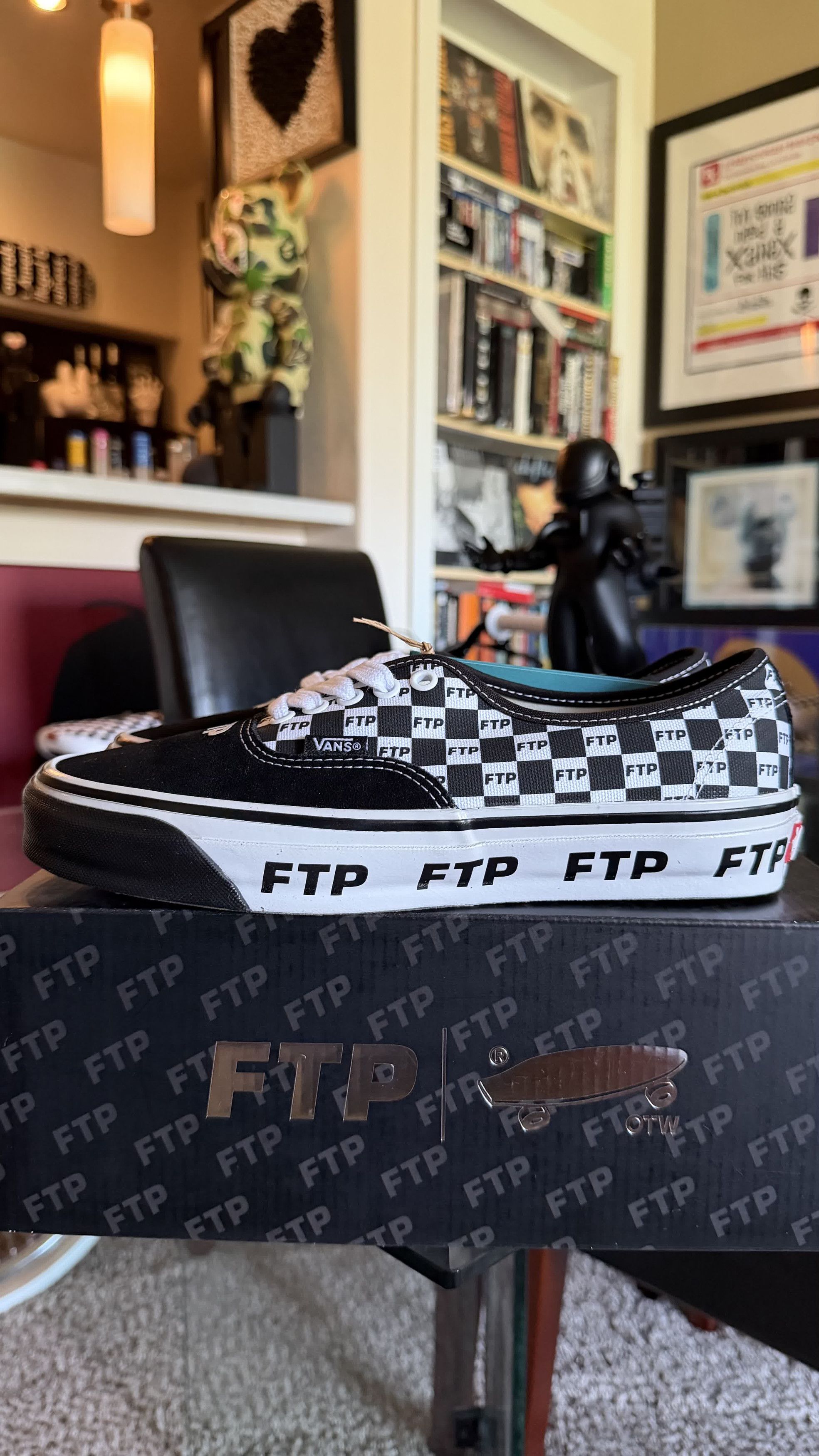 Vans VANS AUTHENTIC 44 FTP CHECKERBOARD VAULT VN000EEUBLK 9 WHITE Size US 9 / EU 42 - 6 Thumbnail