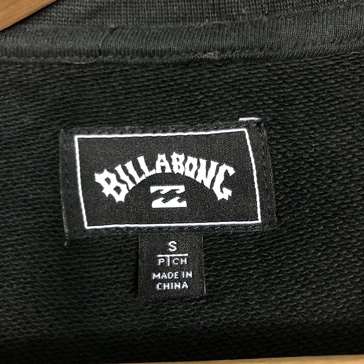 Japanese Brand × Vintage 📌Rich Black Vintage Sweatshirt Billabong Big Logo Size US S / EU 44-46 / 1 - 14 Thumbnail