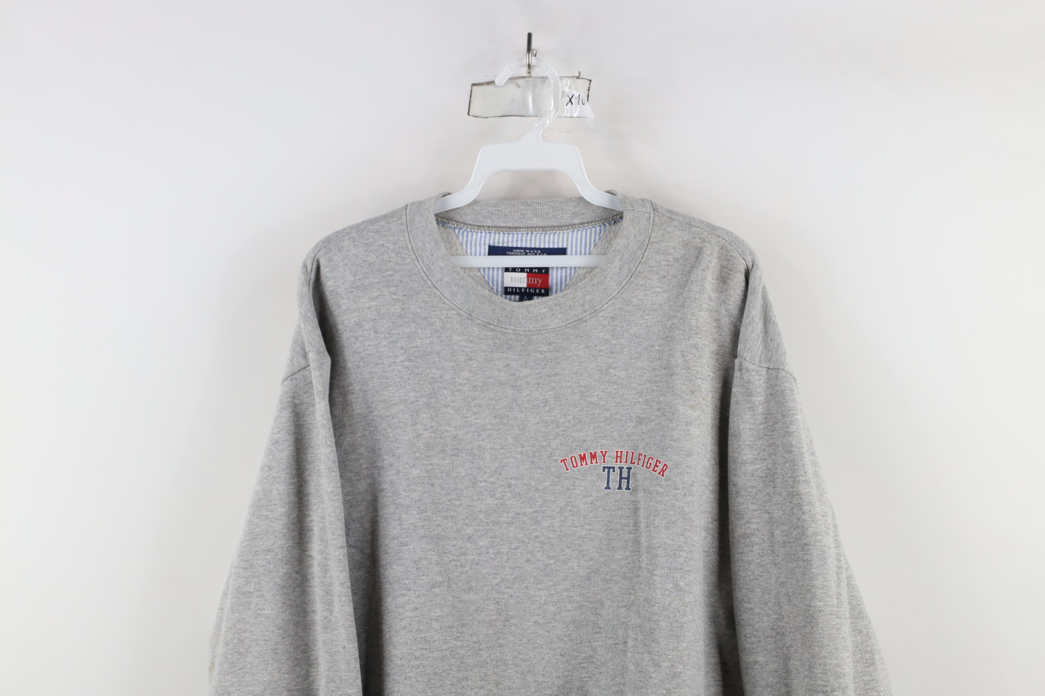 Tommy Hilfiger × Vintage Vintage 90s Tommy Hilfiger Spell Out Crewneck Sweatshirt USA Size US L / EU 52-54 / 3 - 2 Thumbnail
