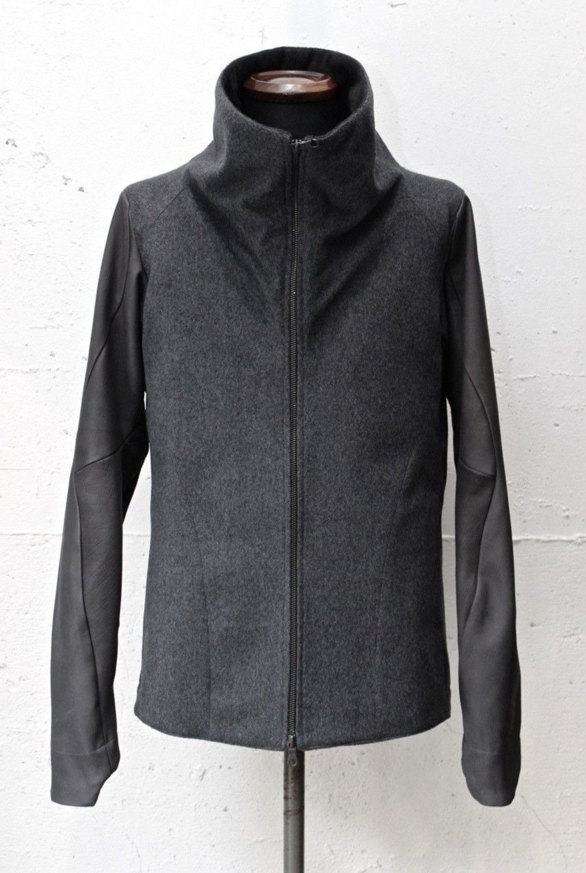 Devoa Wool Jacket W/ Leather Sleeves Size US L / EU 52-54 / 3 - 1 Thumbnail