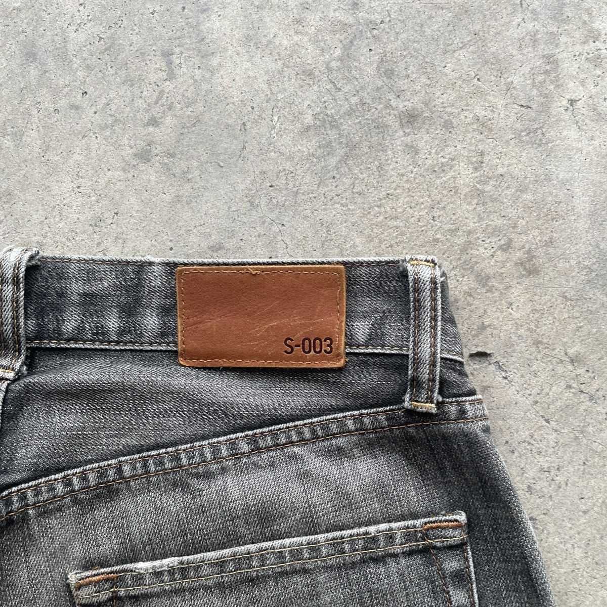 Japanese Brand × Jean × Vintage Vintage Japan Distressed Black Faded Jeans Pants Denim W30 Size US 30 / EU 46 - 8 Thumbnail