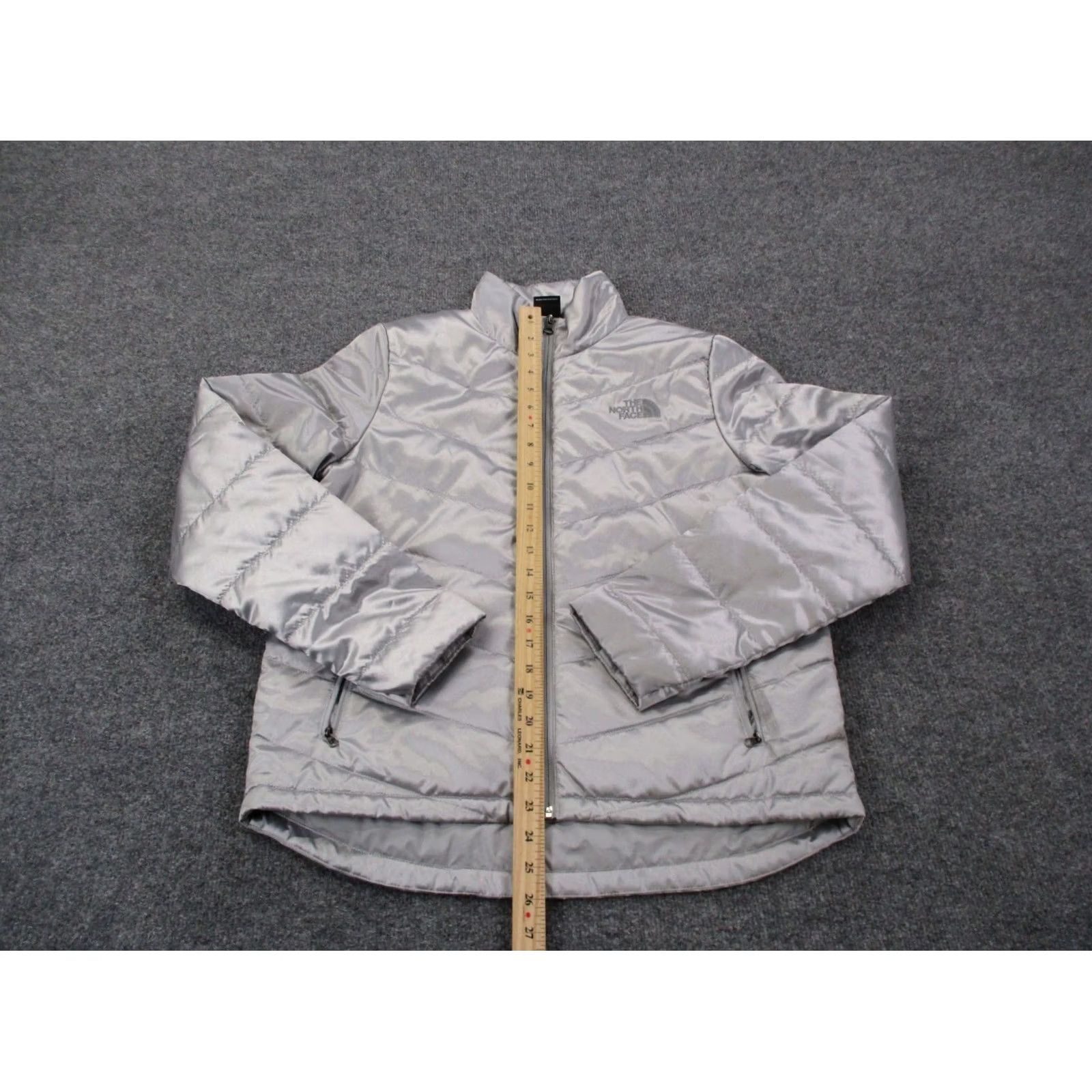 The North Face The North Face Jacket Womens M Gray Puffer Zip Inner Pockets Quilted Lightweight Outdoor Winter Fall Size M / US 6-8 / IT 42-44 - 3 Thumbnail