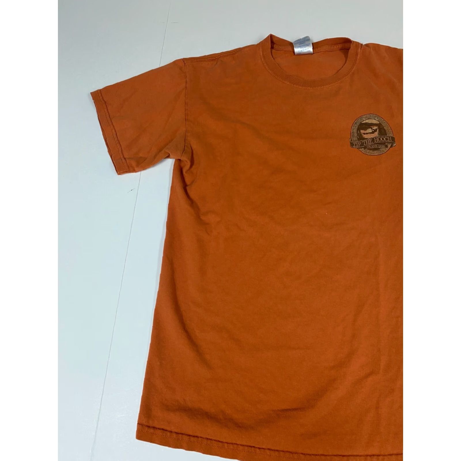 Gildan Gildan Mens T-Shirt Orange Short Sleeve Crew Neck Cotton Logo 90s University Colorful Bre breathable Regular Medium N/A Size US M / EU 48-50 / 2 - 3 Thumbnail