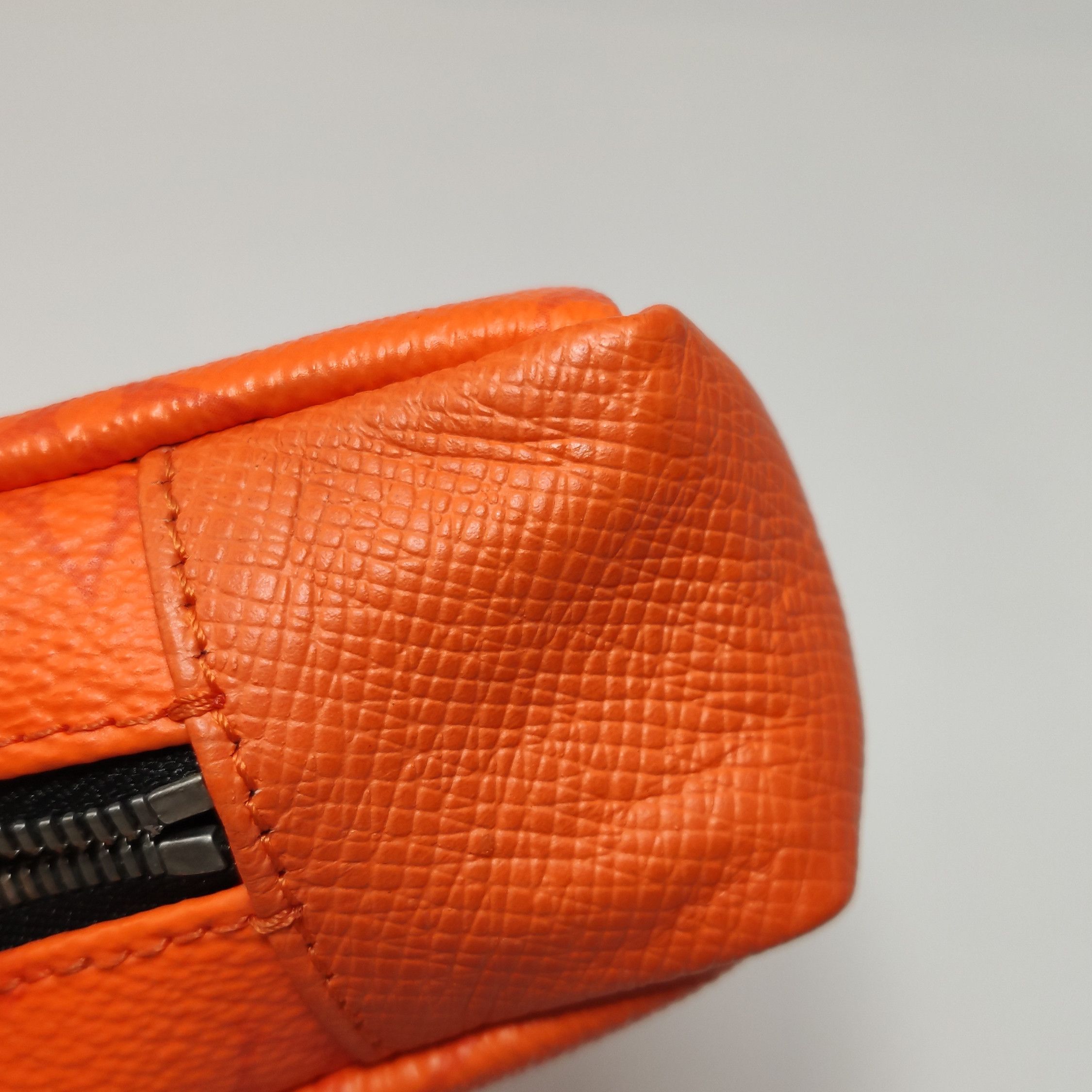 Louis Vuitton Louis Vuitton (LV) solid color monogram coin purse -y2506 Size ONE SIZE - 8 Thumbnail