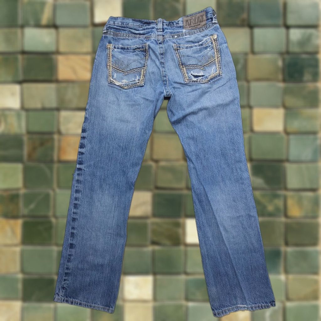 Ariat Ariat Jeans M5 Straight Mens 30 x 32 Blue Distressed 5-Pocket Denim Western Regular Rise Mid Inseam 30 30 in Adult Mens Size US 30 / EU 46 - 1 Thumbnail