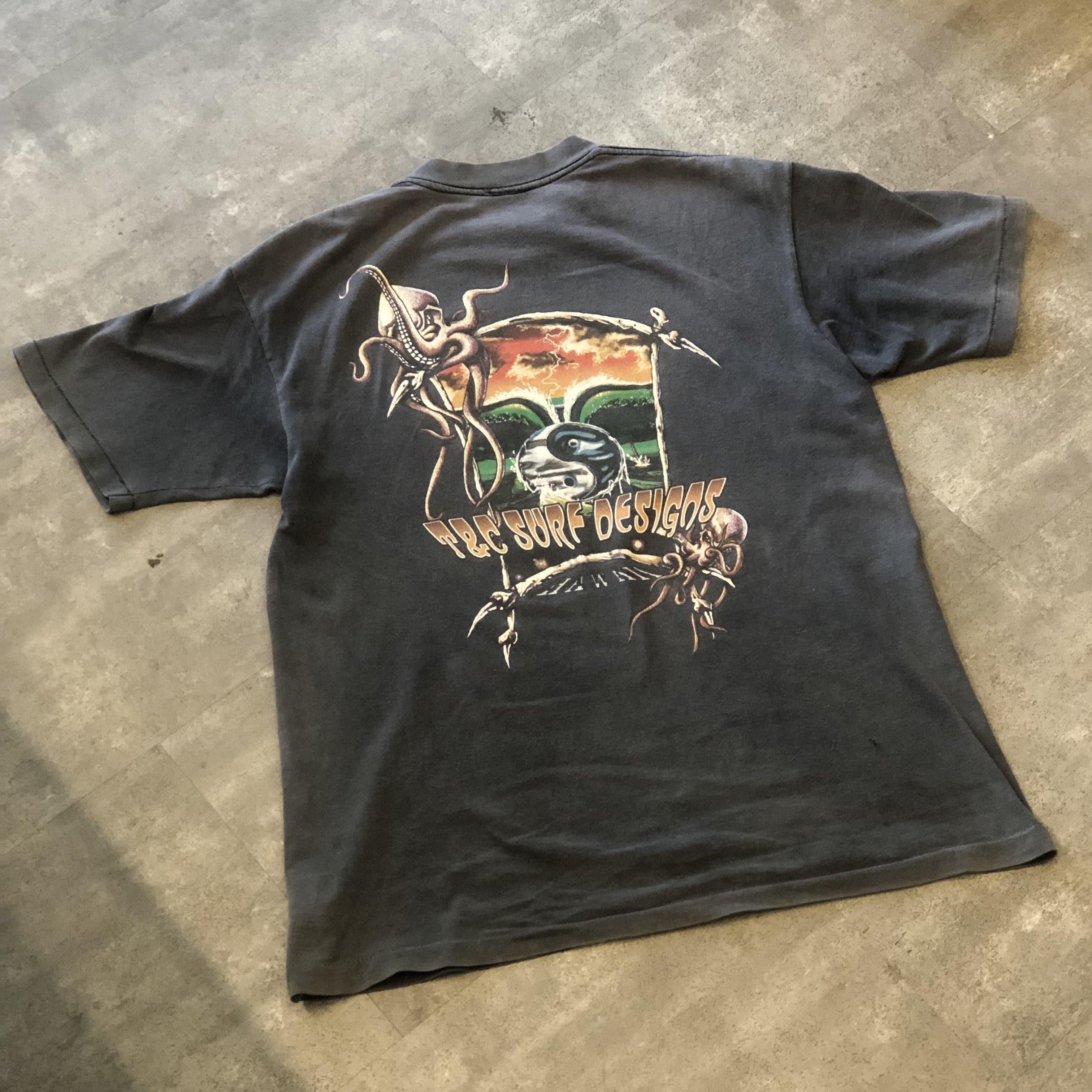 Vintage vintage tnc surf sick backhit graphic rare banger Size US L / EU 52-54 / 3 - 7 Thumbnail