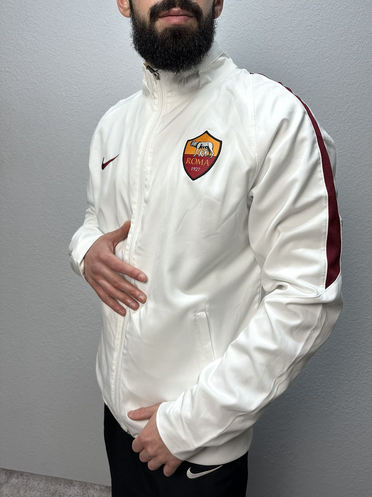 Nike Vintage Nike Roma Blokecore Nylon Jacket Y2K Football Size US L / EU 52-54 / 3 - 2 Thumbnail