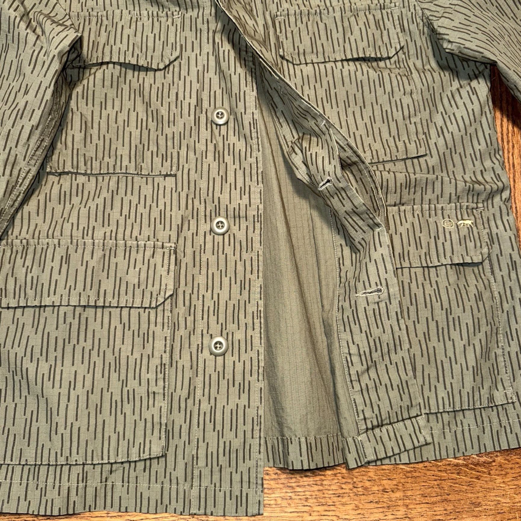 Taylor Stitch Taylor Stitch Men's 40 Medium Organic Cotton Button Up Flap Pocket Military Bear Shirt Size US M / EU 48-50 / 2 - 3 Thumbnail