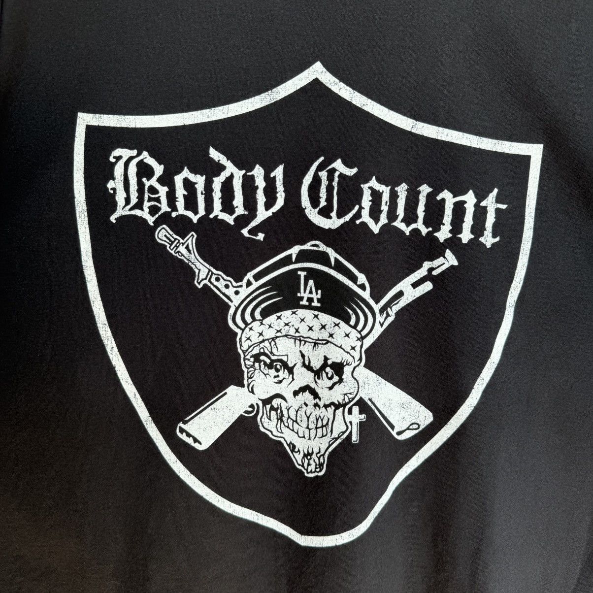 Vintage Vintage Body Count LA Ice T Gunner Pirate Shield 90s Washed Size US XL / EU 56 / 4 - 5 Thumbnail