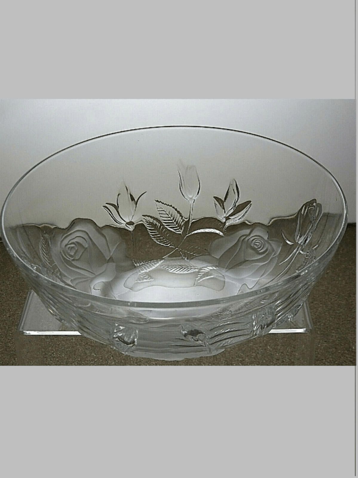 The Unbranded Brand Flower Pattern Glass Fruit Salad Bowl 3 3/4" Size ONE SIZE - 1 Thumbnail