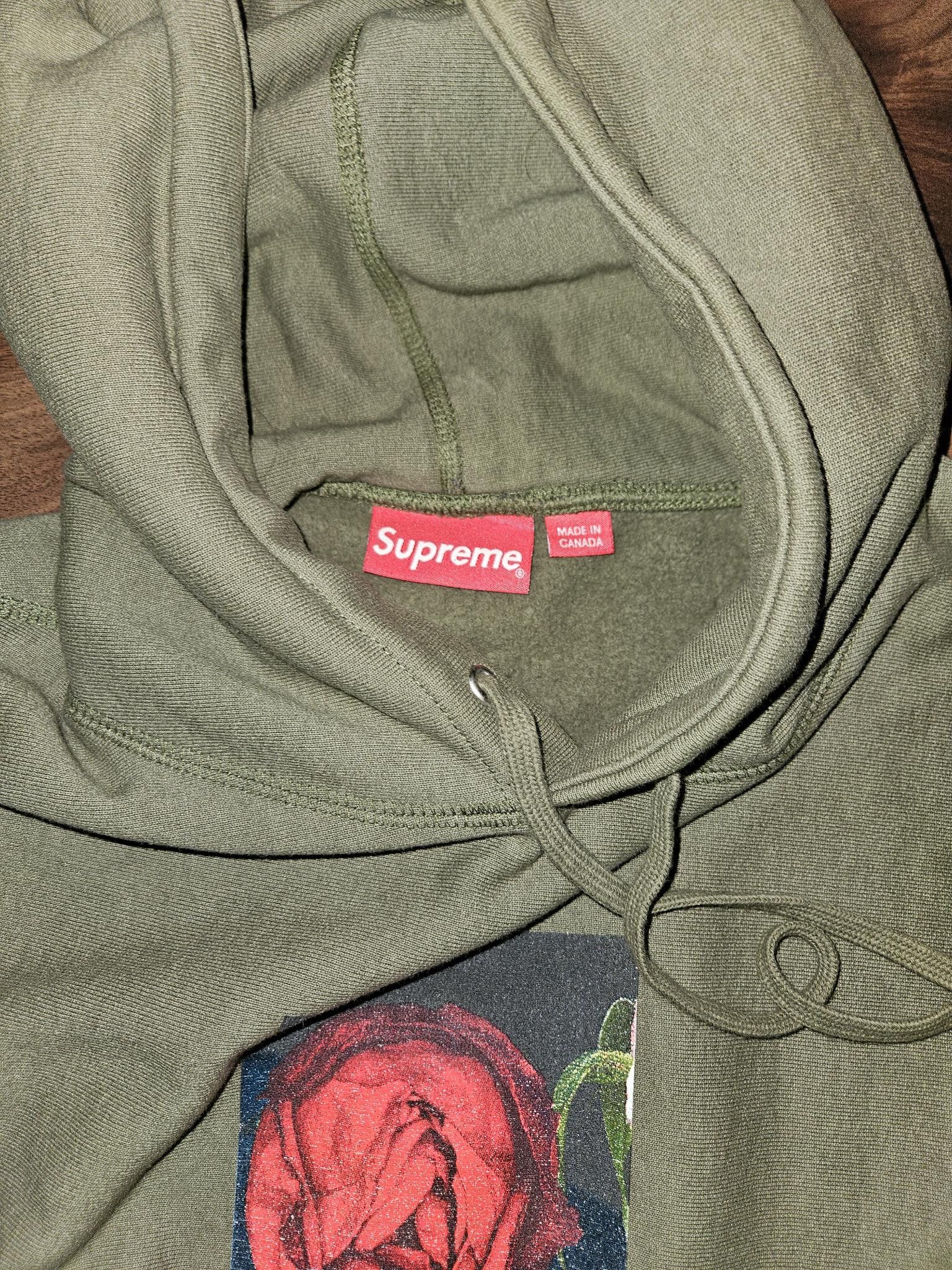 Supreme Supreme x Araki Rose Hoodie Size US M / EU 48-50 / 2 - 6 Thumbnail
