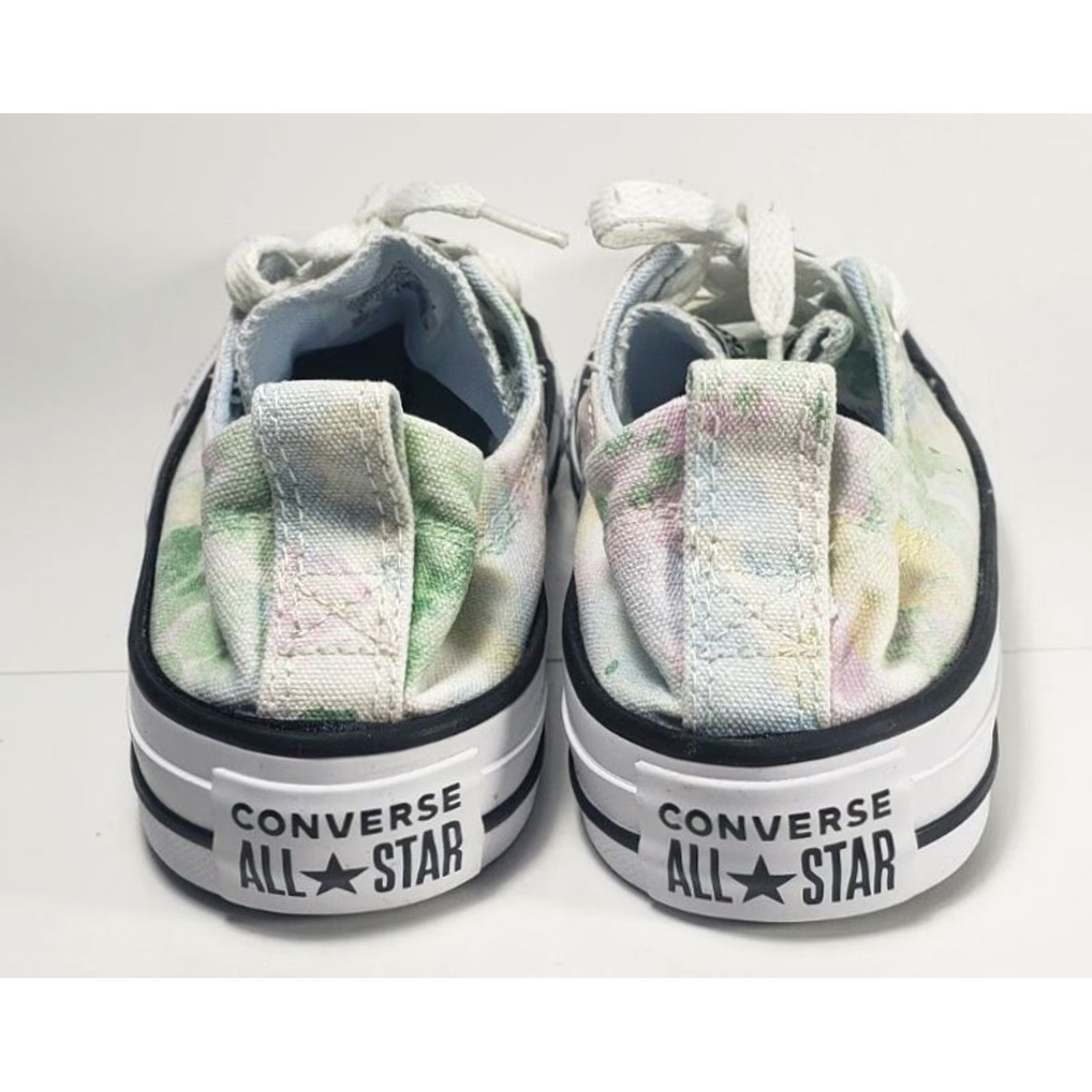 Converse Converse Chuck Taylor Low Top Sneaker Festival Print Womens Size 5 Multicolor Size S / US 4 / IT 40 - 4 Thumbnail