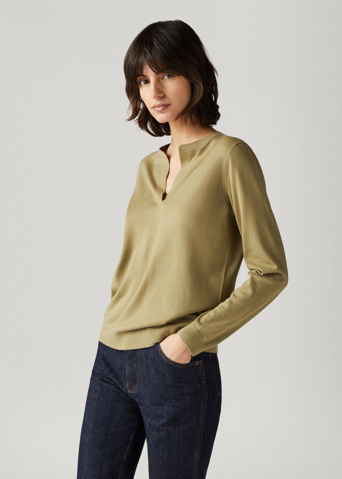 o1srvl11e0424 Sweater in Brown