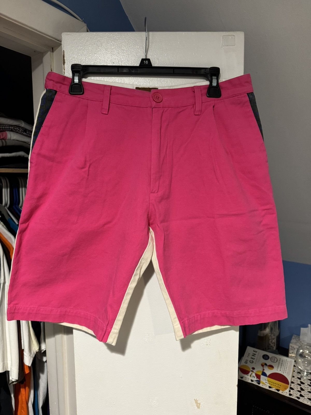 Golf Wang Golf Wang Two Tone Pleated Shorts Size US 32 / EU 48 - 1 Thumbnail