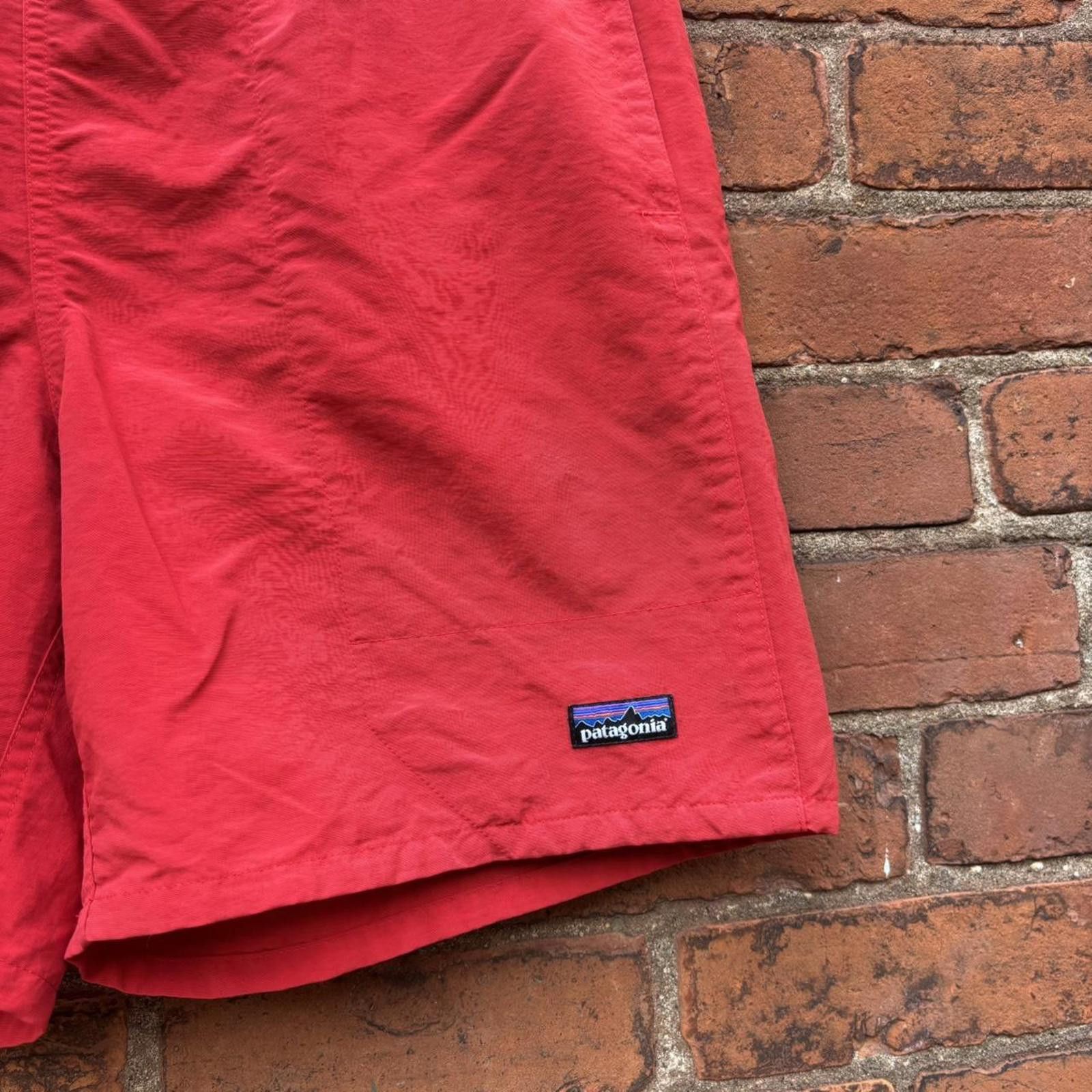 Patagonia Patagonia swim shorts red small Size US 30 / EU 46 - 2 Thumbnail