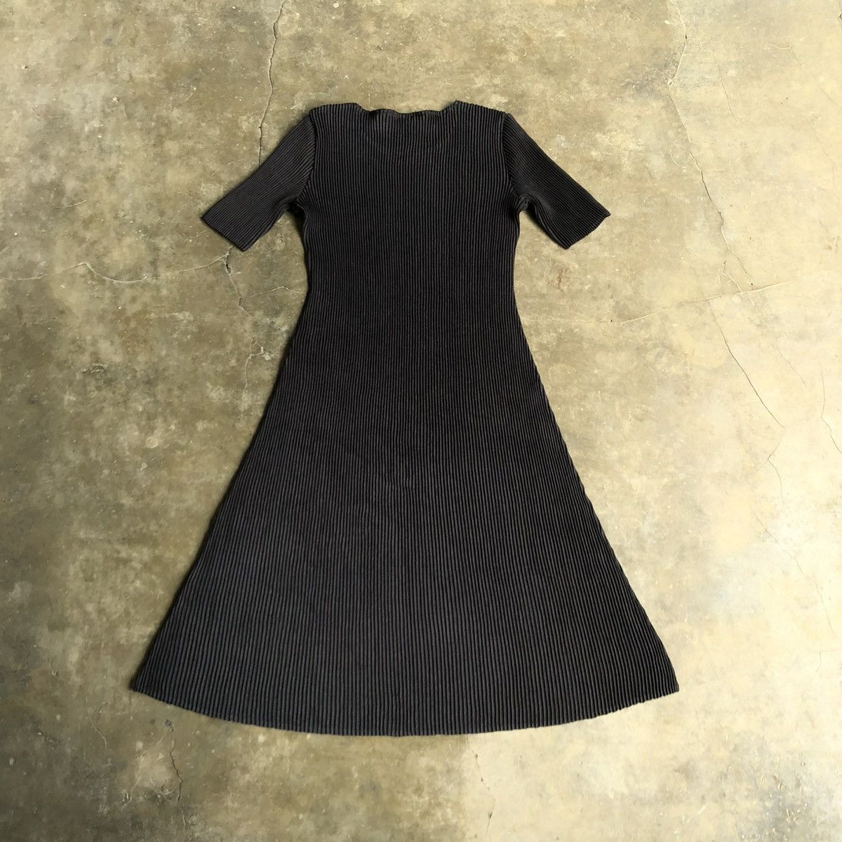 Japanese Brand 2000s Issey Miyake Specchio Pleats Architectural Midi Dress Size M / US 6-8 / IT 42-44 - 12 Thumbnail