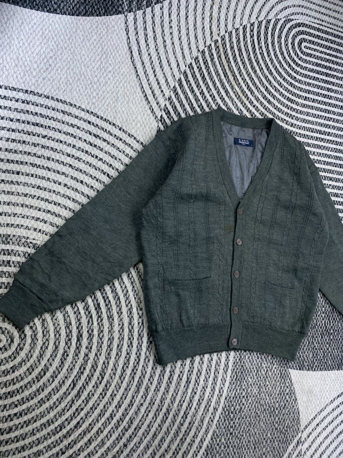 Gianni Valentino Vintage Gianni Valentino Grey Cardi Sweater Size US L / EU 52-54 / 3 - 3 Thumbnail