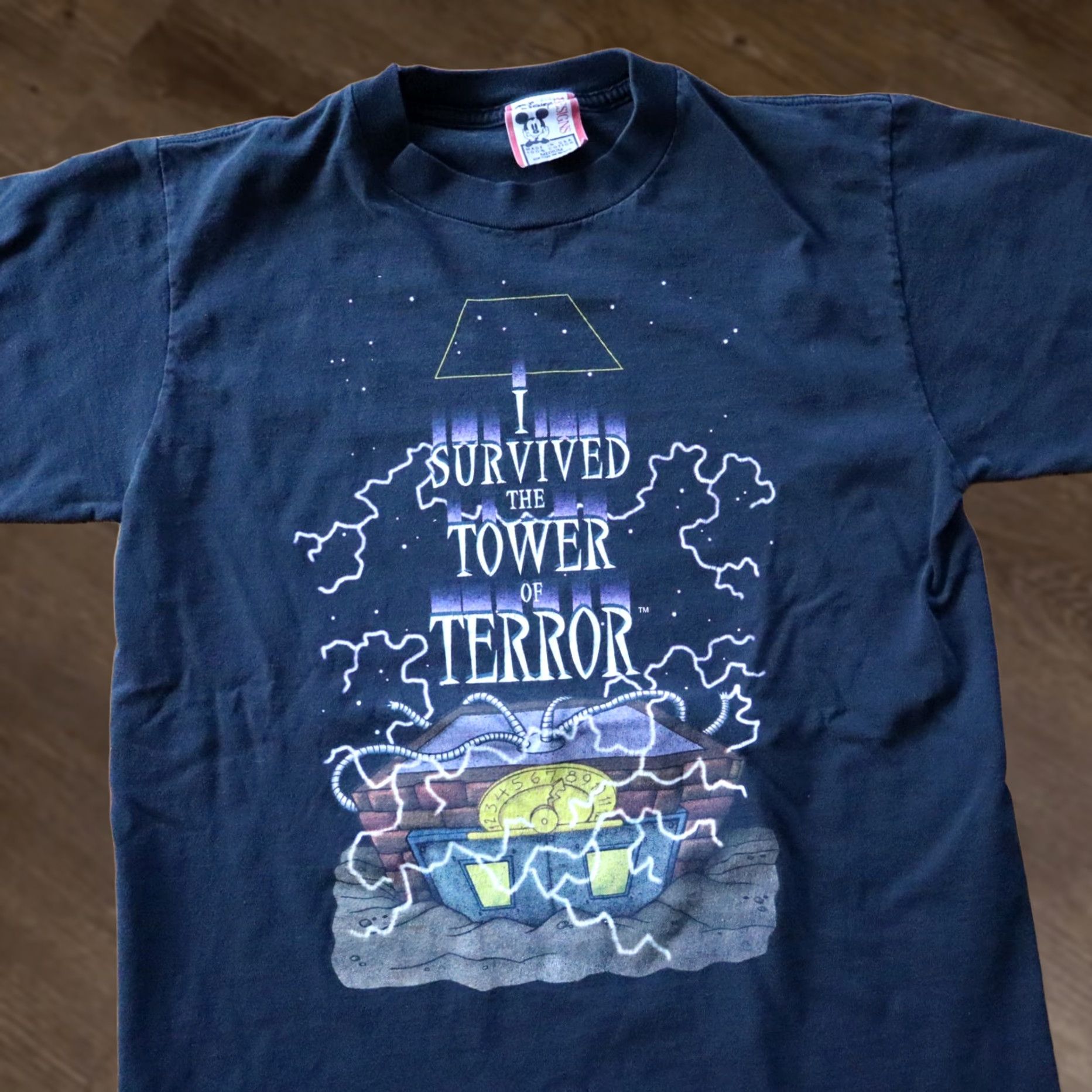 Disney × Mickey Mouse × Vintage Vintage Disney World Tower of