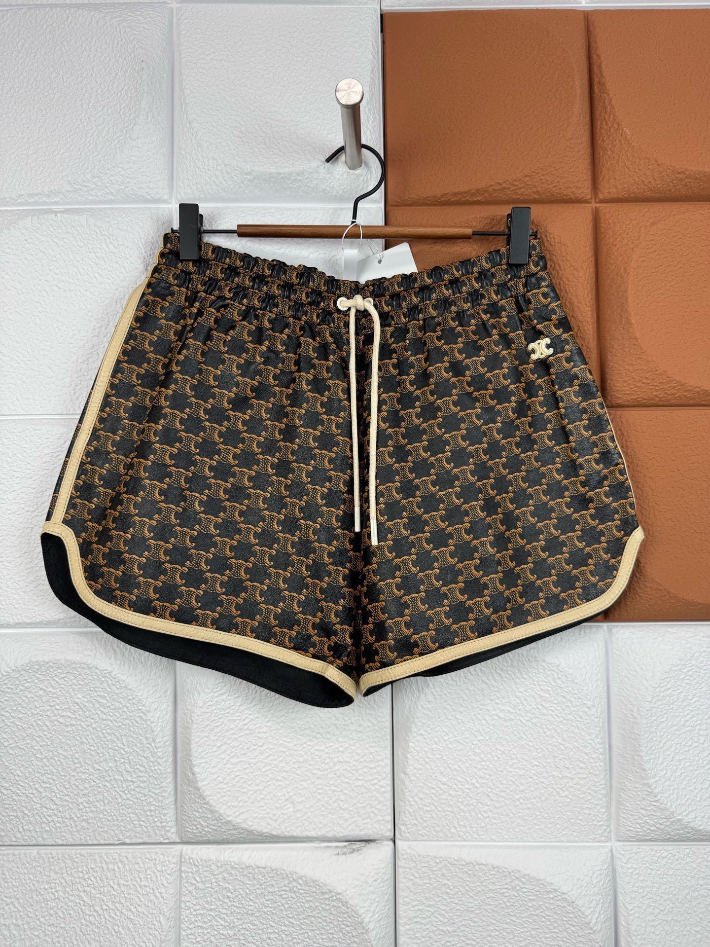 Celine Celine Pants 24 Women Size 24" / US 00 / IT 34 - 1 Thumbnail