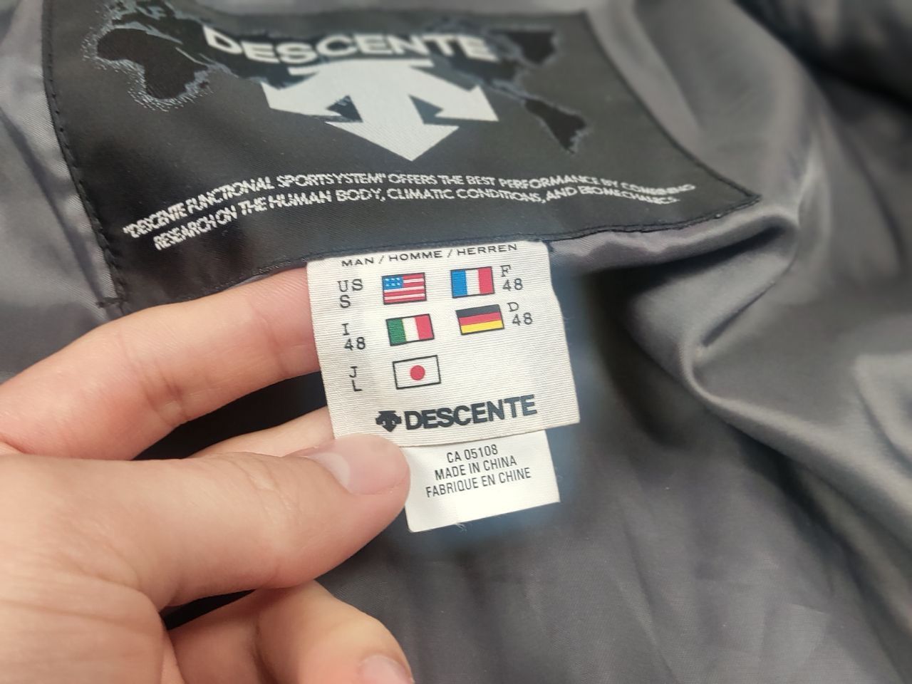 Descente Vintage Descente Airdrive Ski Zipper Hooded Jacket Logo Size US S / EU 44-46 / 1 - 16 Thumbnail