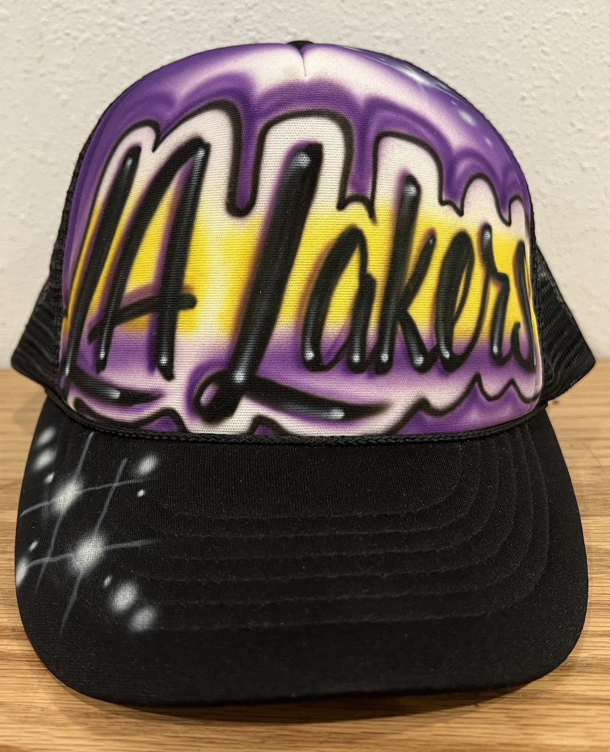 NBA × Vintage Vintage LA Lakers Graffiti Trucker Hat Size ONE SIZE - 2 Thumbnail