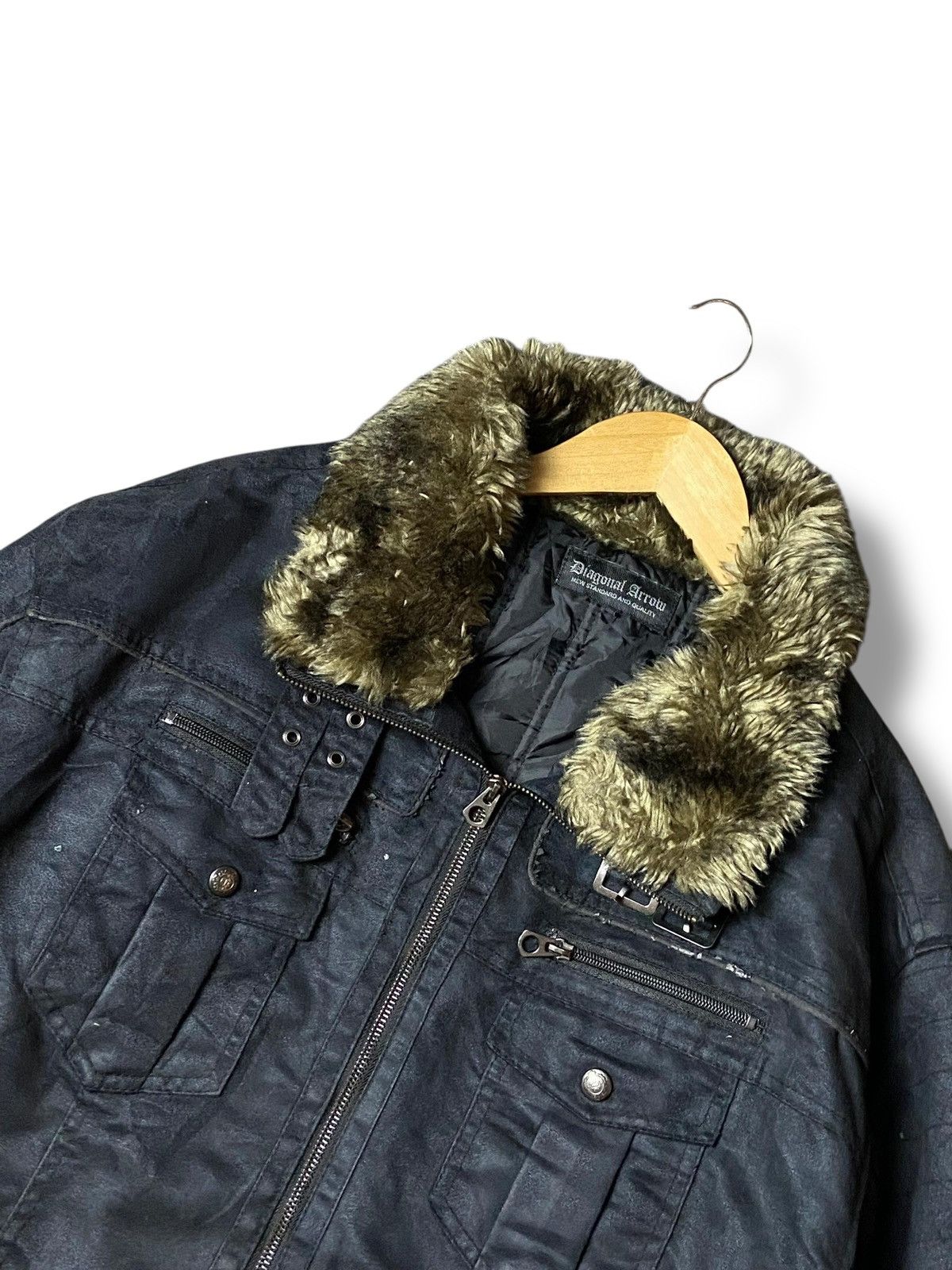 Vintage Diagonal Arrow Leather Suede Fur Collared Jacket (121) Size US L / EU 52-54 / 3 - 8 Thumbnail