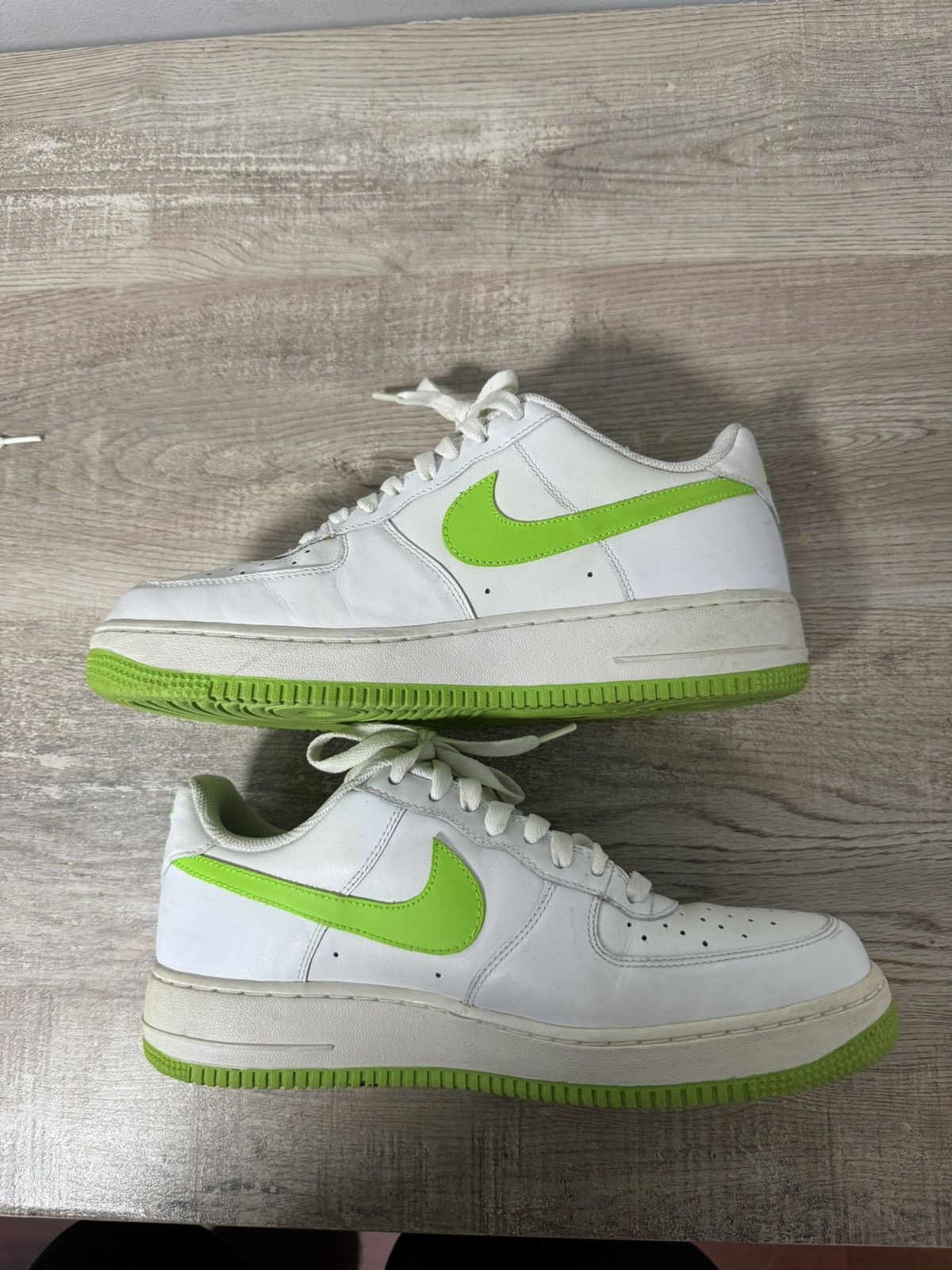 Nike Nike Air Force 1 Electric Slime Green 2010 AF1 Size US 9.5 / EU 42-43 - 4 Thumbnail