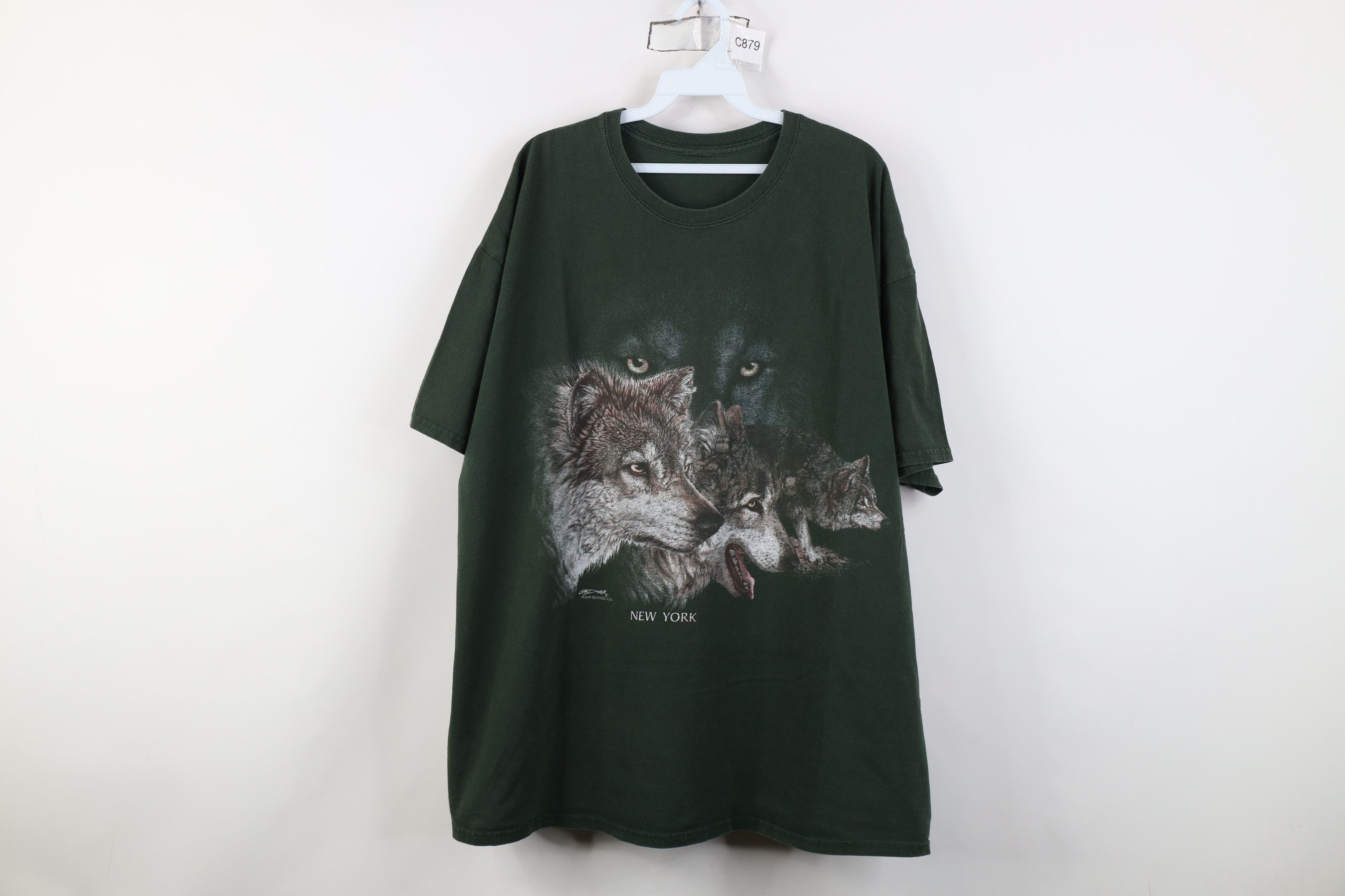Vintage Vintage 90s Streetwear Nature Wolf Pack T-Shirt Green Size US XXL / EU 58 / 5 - 1 Thumbnail