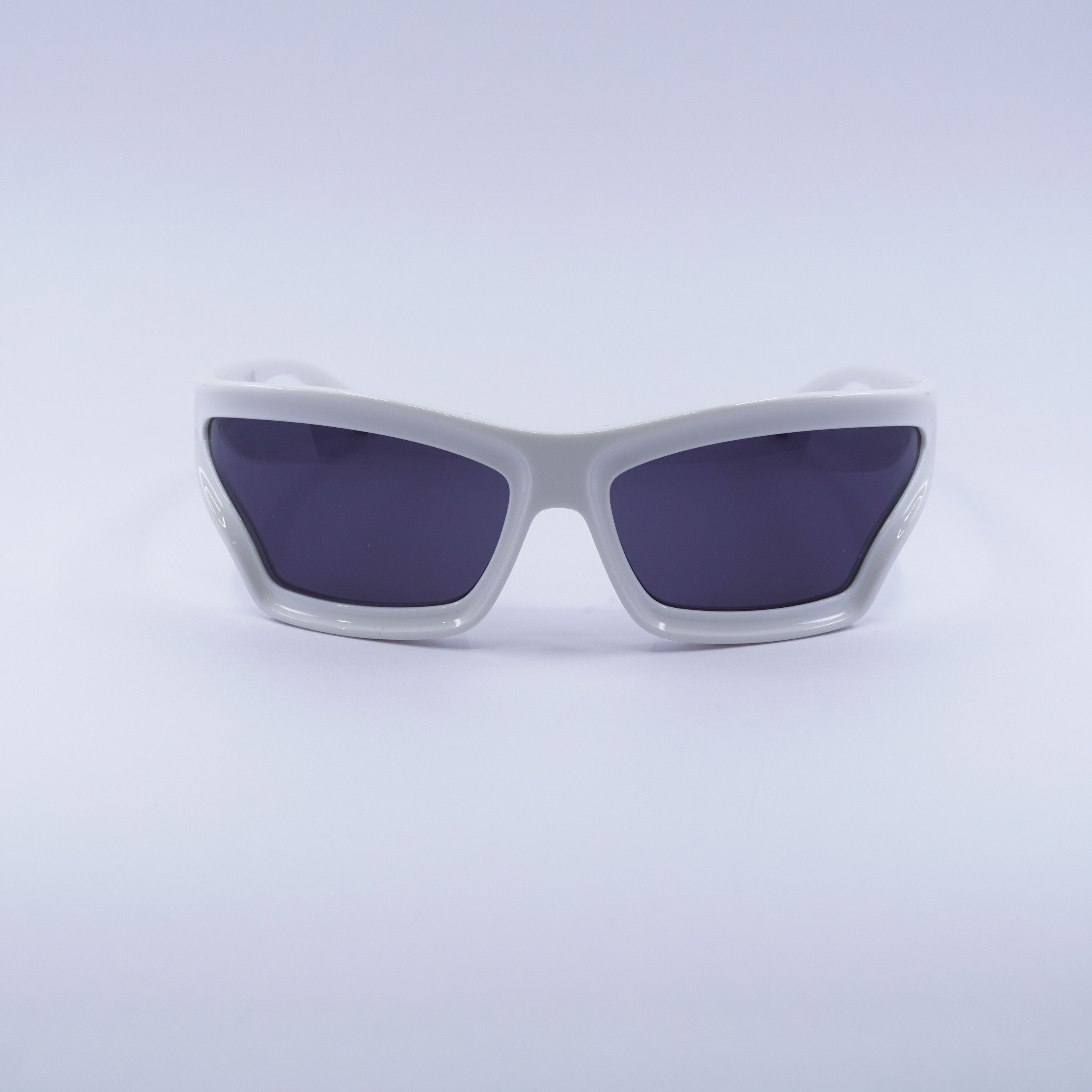 Loewe Loewe LW40143U 25A Sunglasses Ivory Geometric Frame Size ONE SIZE - 3 Thumbnail
