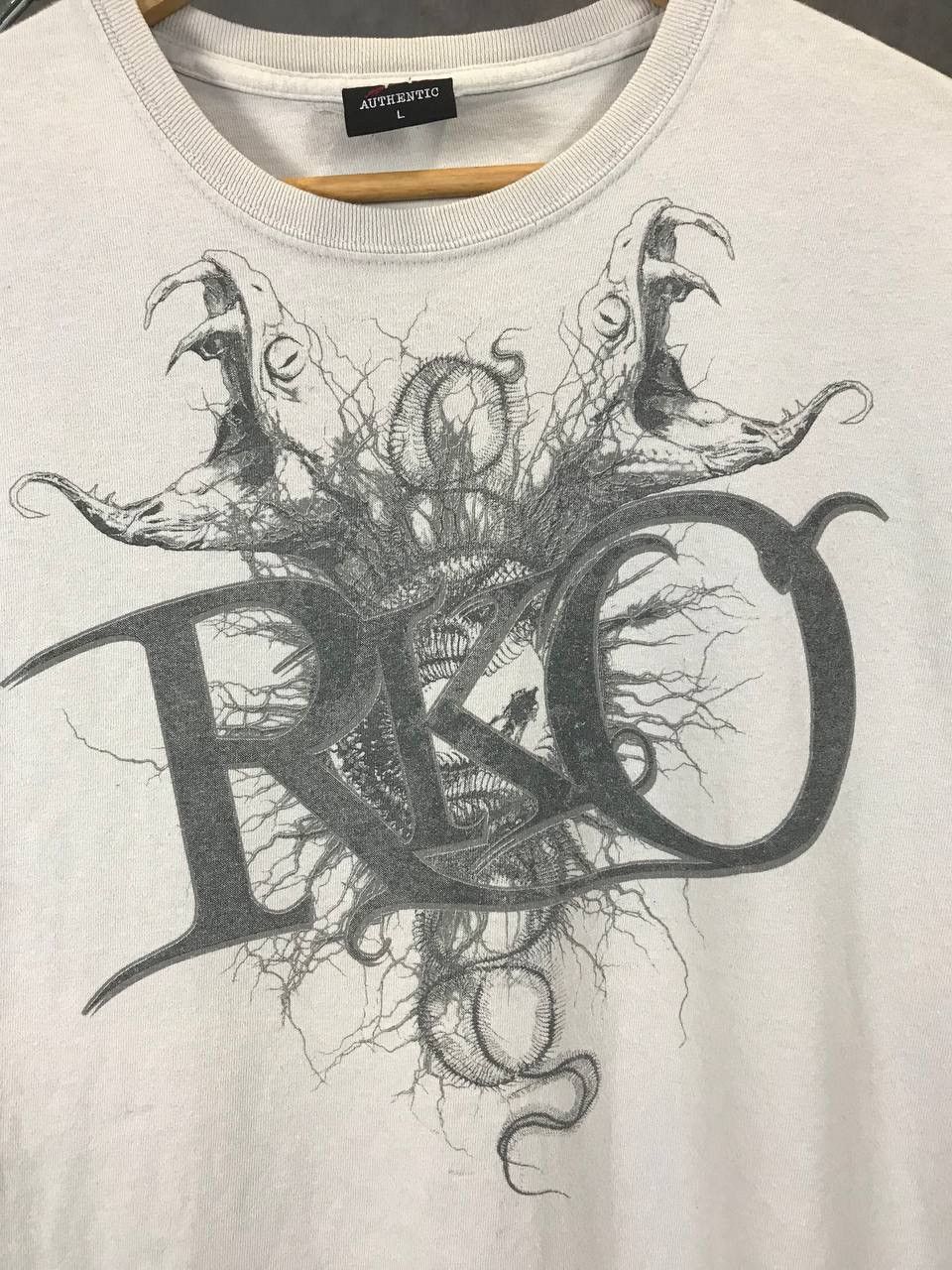 WWE Randy Orton RKO WWE WWF 2011 vintage overprinted tee Size US L / EU 52-54 / 3 - 4 Thumbnail