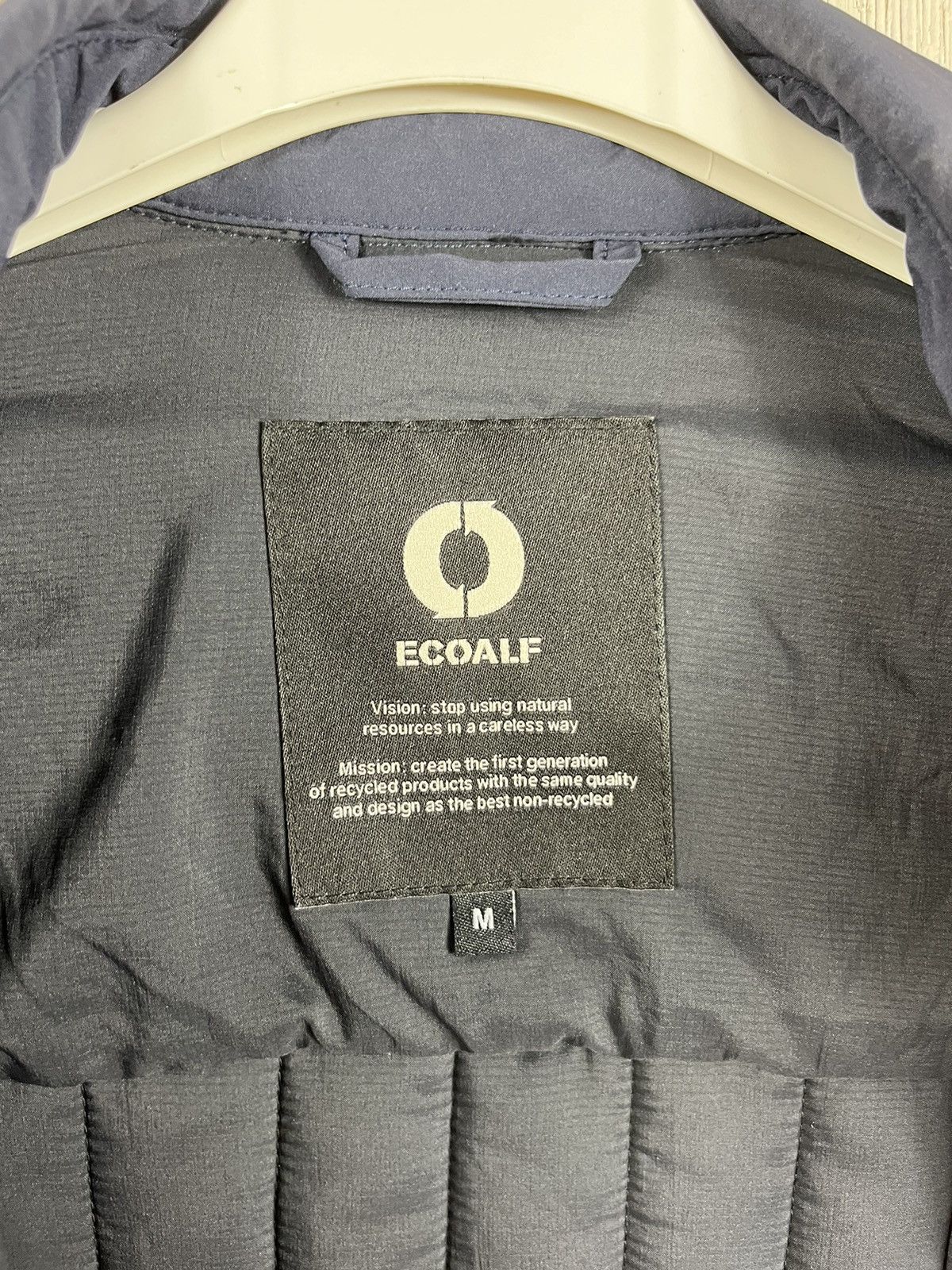 Designer × ECOALF Ecoalf light down jacket button navy puffer recycled nylon Size US M / EU 48-50 / 2 - 15 Thumbnail