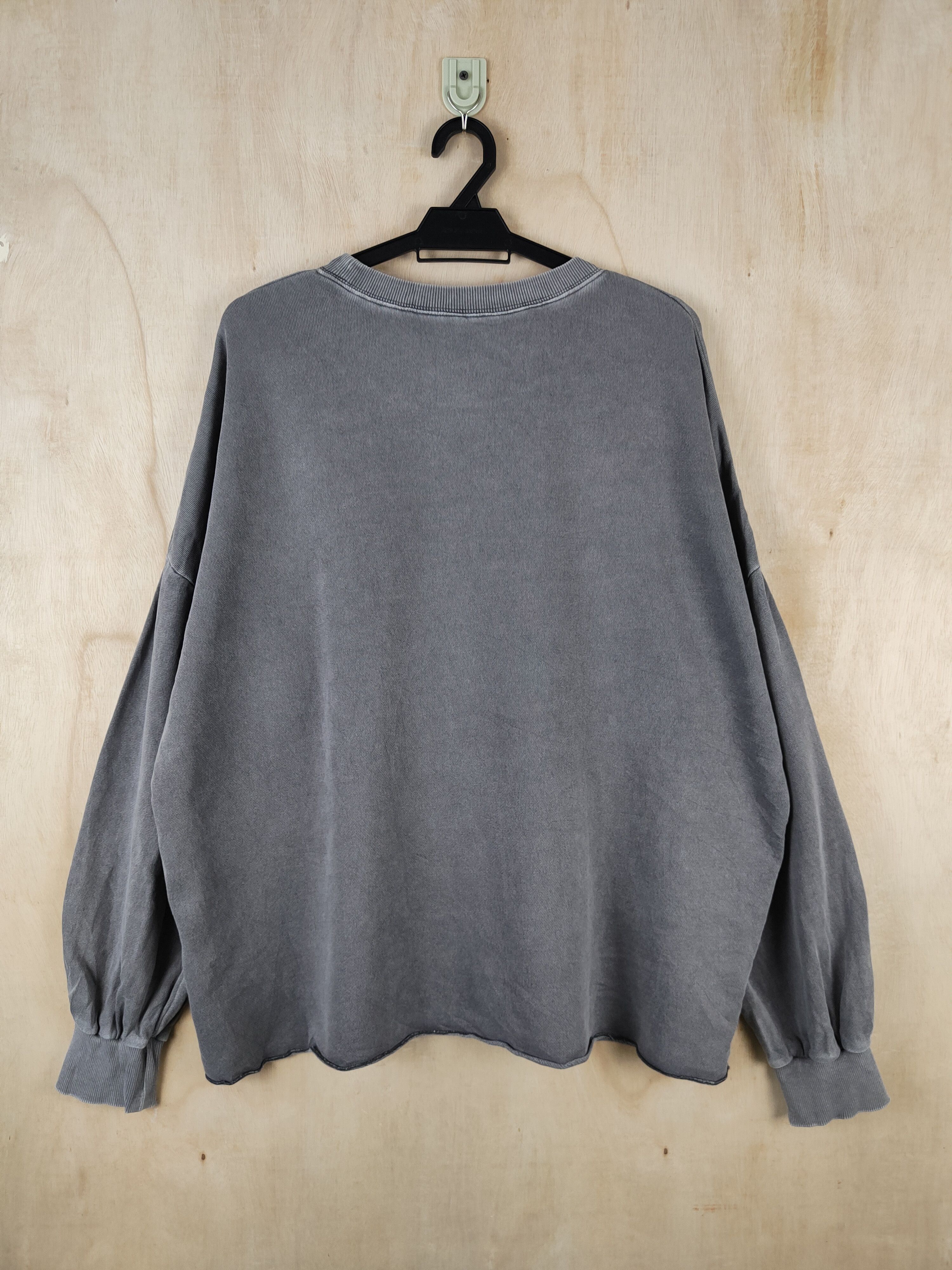Japanese Brand × Vintage Japanese Brand paris Dark Gray Faded Sweatshirts #S2563 Size US L / EU 52-54 / 3 - 7 Thumbnail