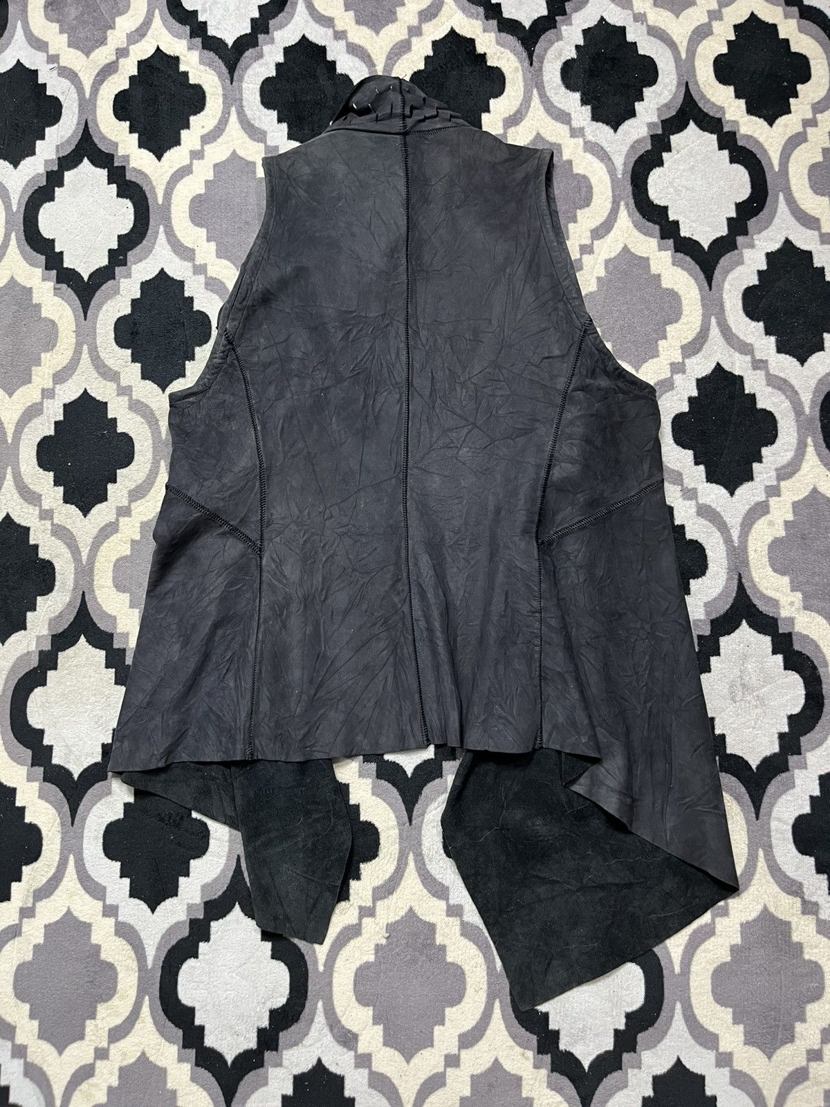 Isaac Sellam Experience Distressed cut Calfskin leather vest Size US M / EU 48-50 / 2 - 6 Thumbnail
