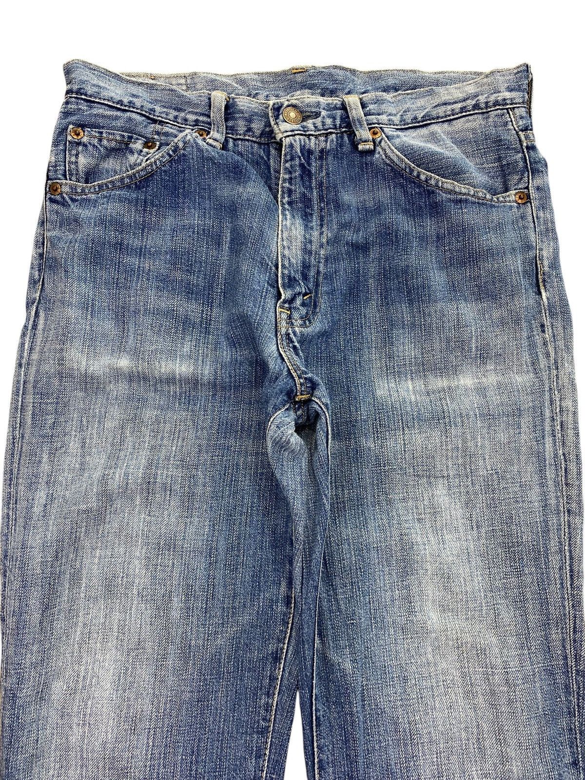 Levi's Levi’s Faded Blue Wash Style Flare Jeans Size US 30 / EU 46 - 2 Thumbnail