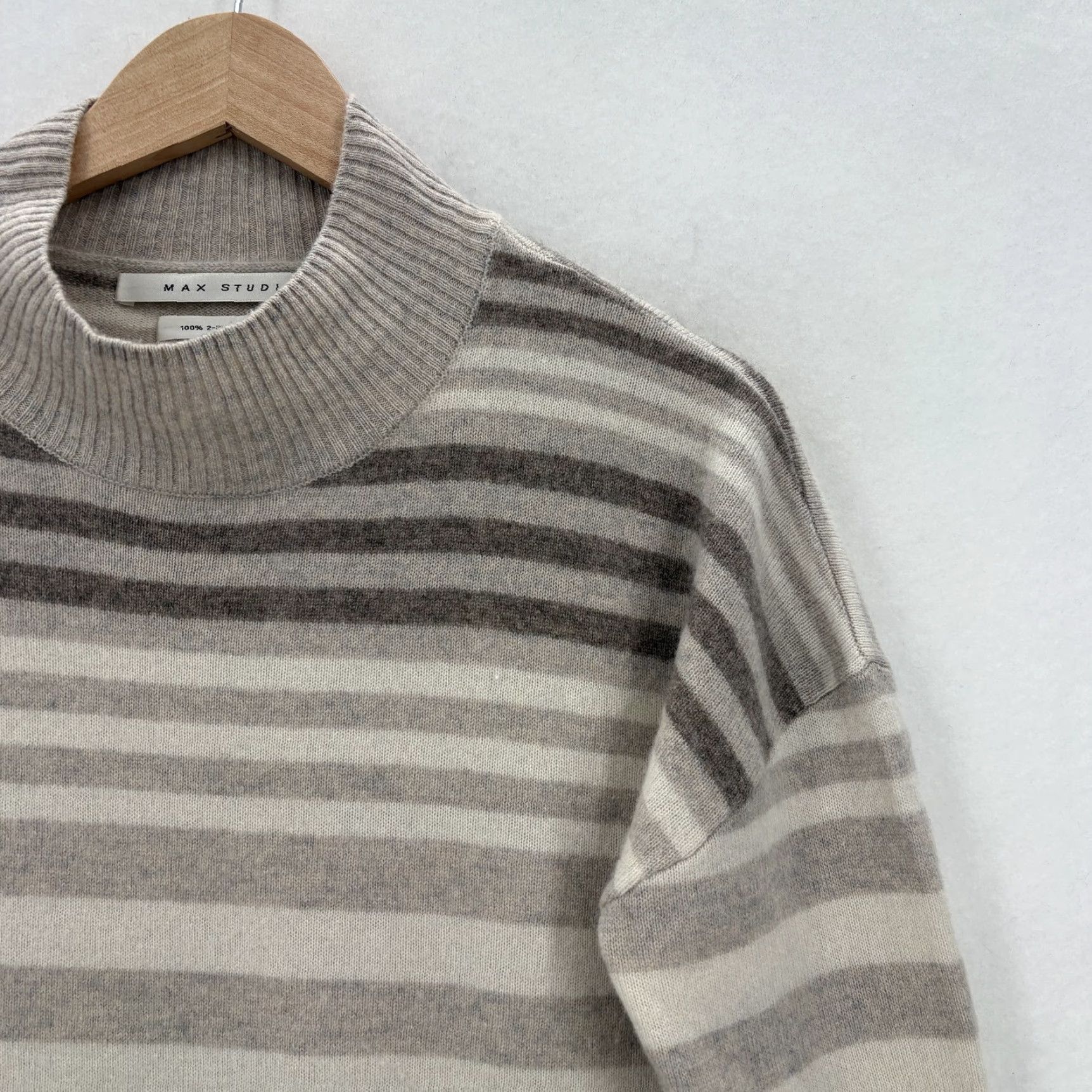 Vintage Max Studio Sweater Womens Medium Gray Stripe Mock Neck 100% Cashmere Knit Cozy Size M / US 6-8 / IT 42-44 - 2 Thumbnail