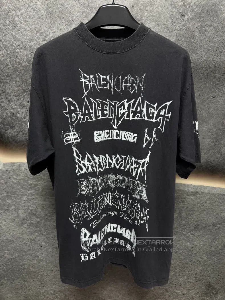 Balenciaga Balenciaga Short Sleeve T-Shirt with Graffiti Letters Size US S / EU 44-46 / 1 - 1 Thumbnail