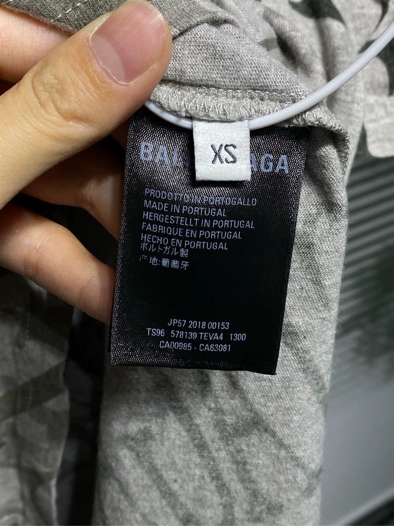 Balenciaga Balenciaga Make the old bullet screen logo short sleeves 25 Size US XS / EU 42 / 0 - 6 Thumbnail