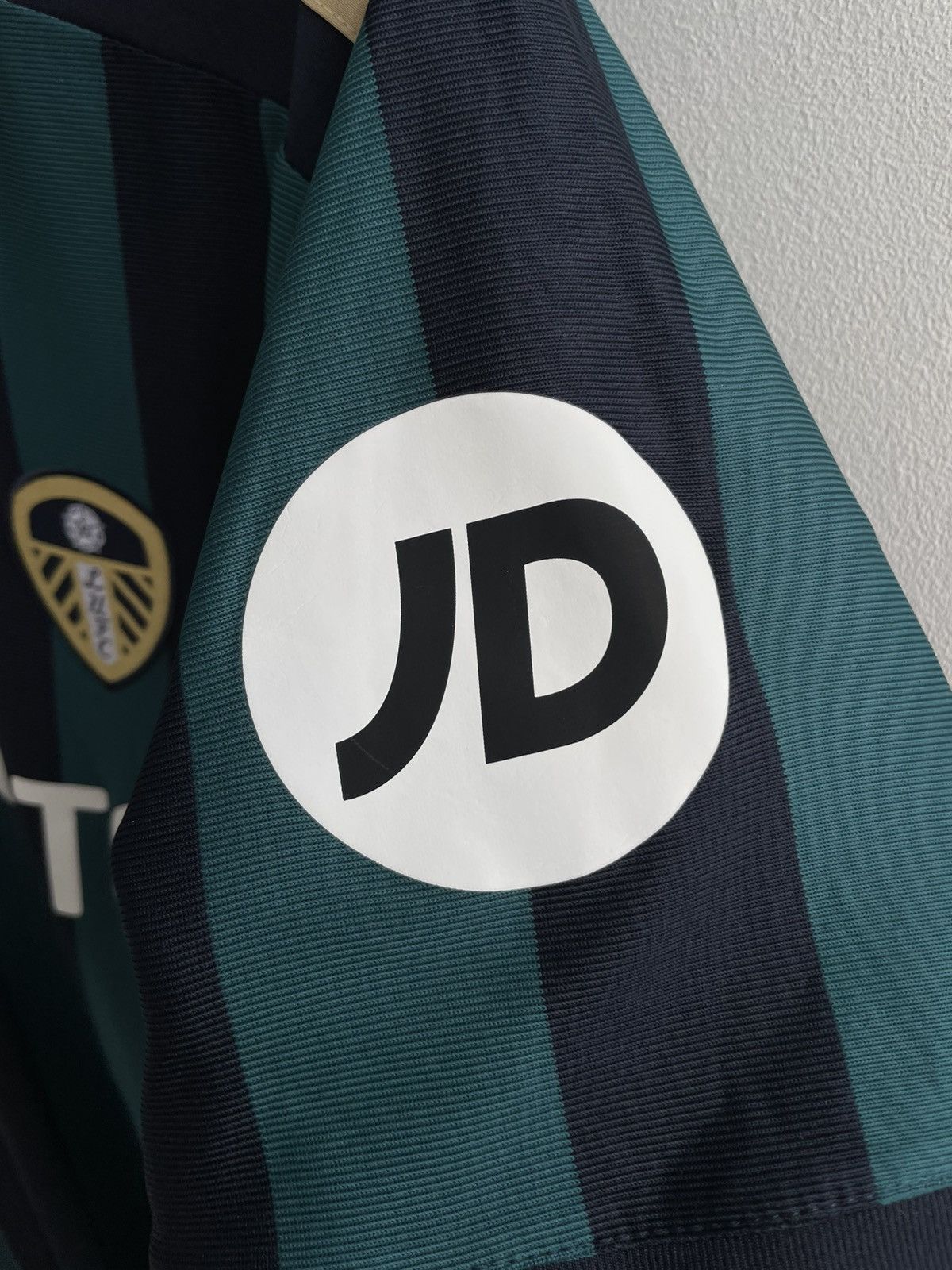 Adidas Leeds United 2020 2021 Away Football Shirt Soccer Jersey Size US L / EU 52-54 / 3 - 7 Thumbnail