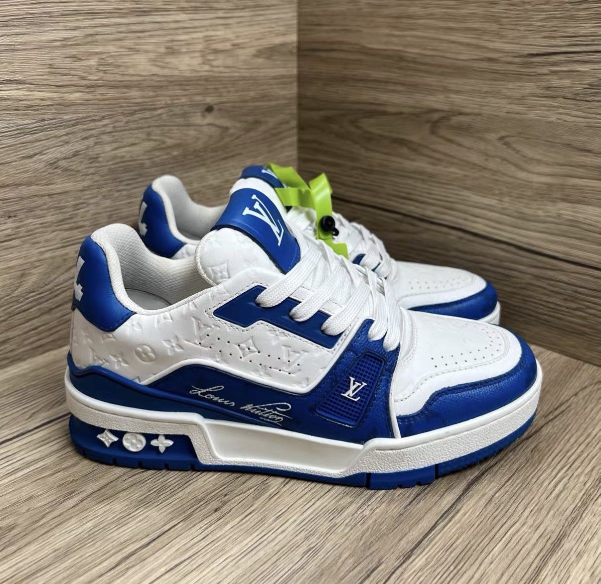 Louis Vuitton Louis Vuitton Trainer White & Blue Embossed Sneakers J41 Size US 5.5 / IT 35.5 - 3 Thumbnail