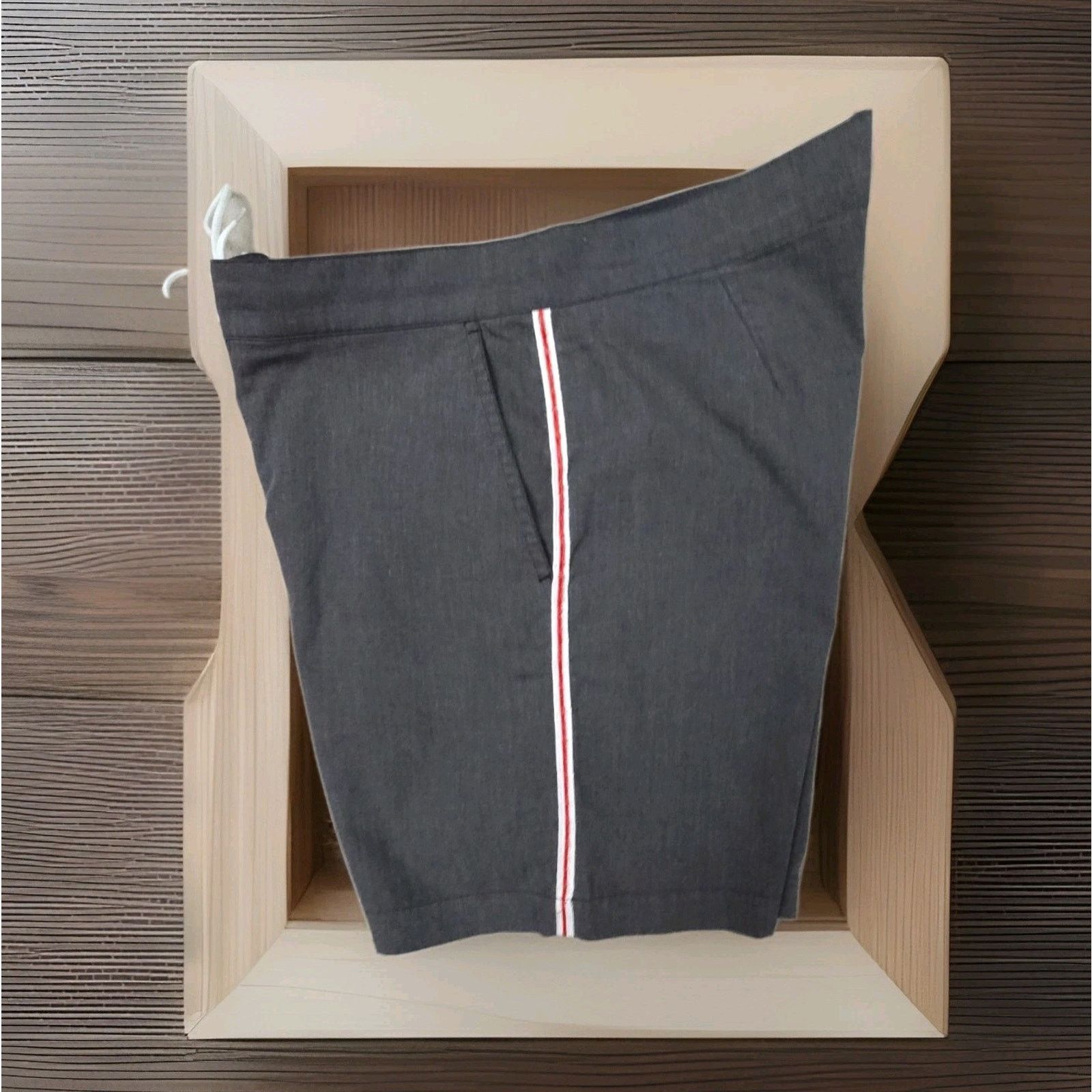 M.Nii M. Nii Makaha Board Shorts Trunks Lined Gray Size 31 Size US 31 - 4 Thumbnail
