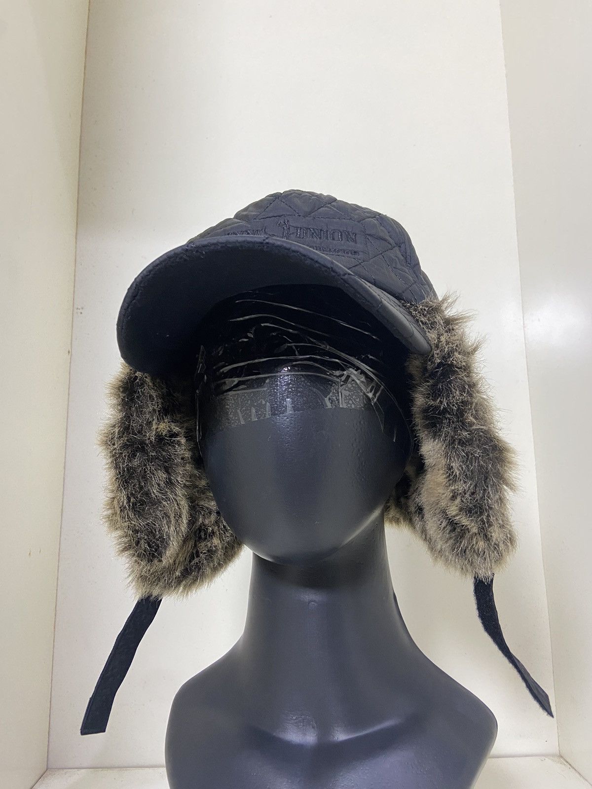Japanese Brand polini union fuzzy ushanka warm golf hat Size ONE SIZE - 3 Thumbnail