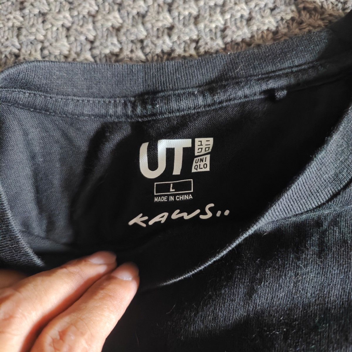Kaws × Uniqlo Kaws x Uniqlo tshirt Size US L / EU 52-54 / 3 - 2 Thumbnail